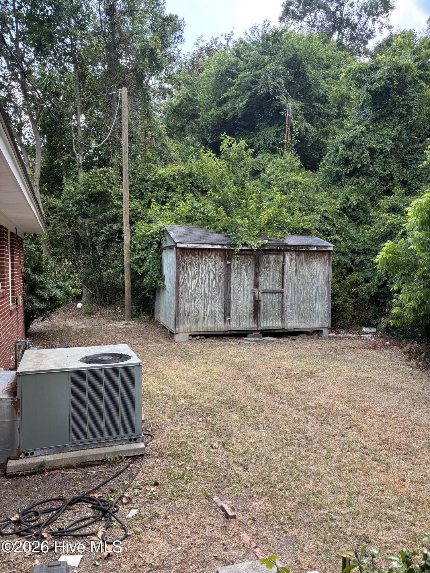 1202 W Howard Avenue Property Photo 14
