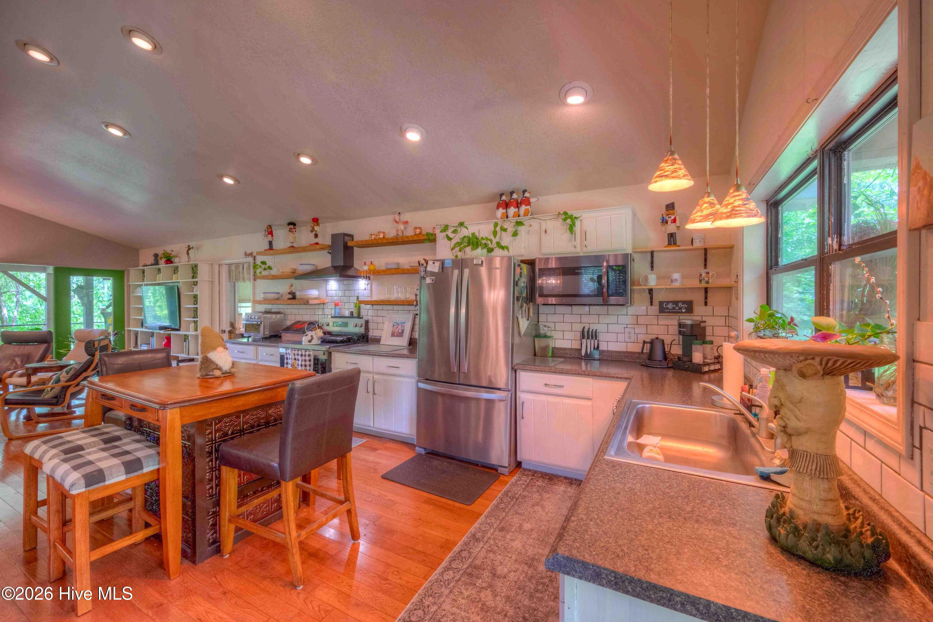 365 Roberson Road Property Photo 7