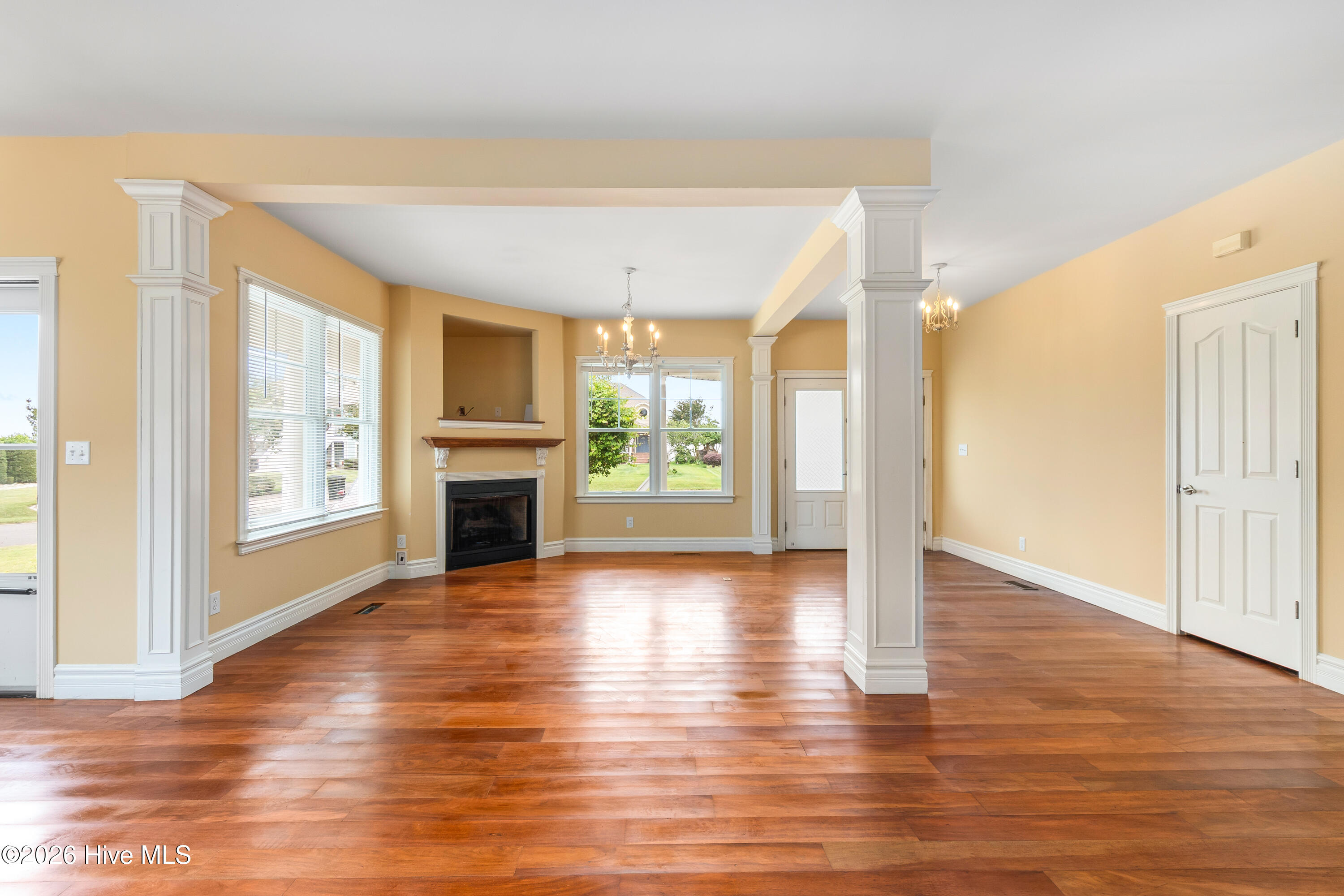 163 Mariners Way Property Photo 4