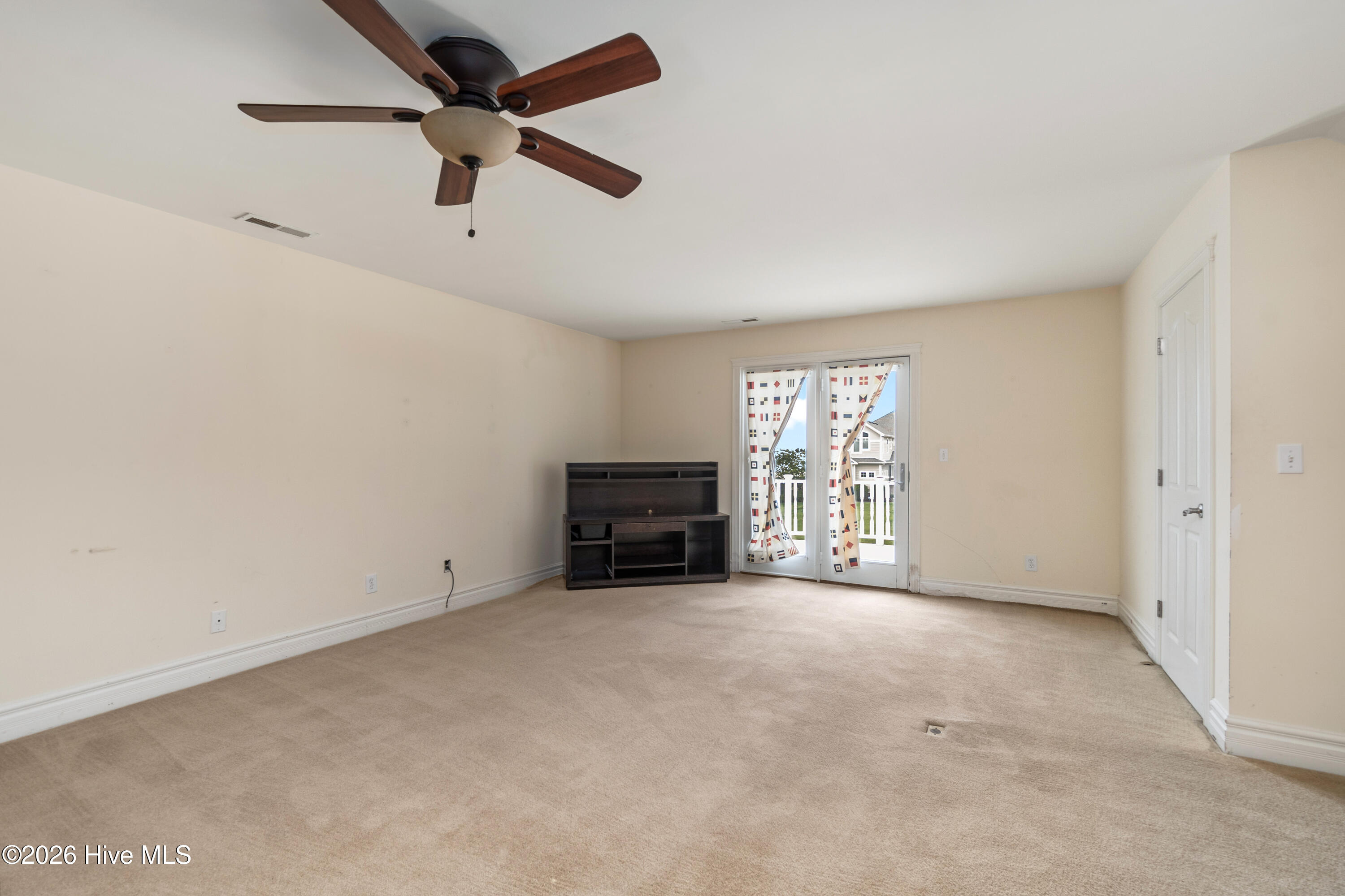 163 Mariners Way Property Photo 30