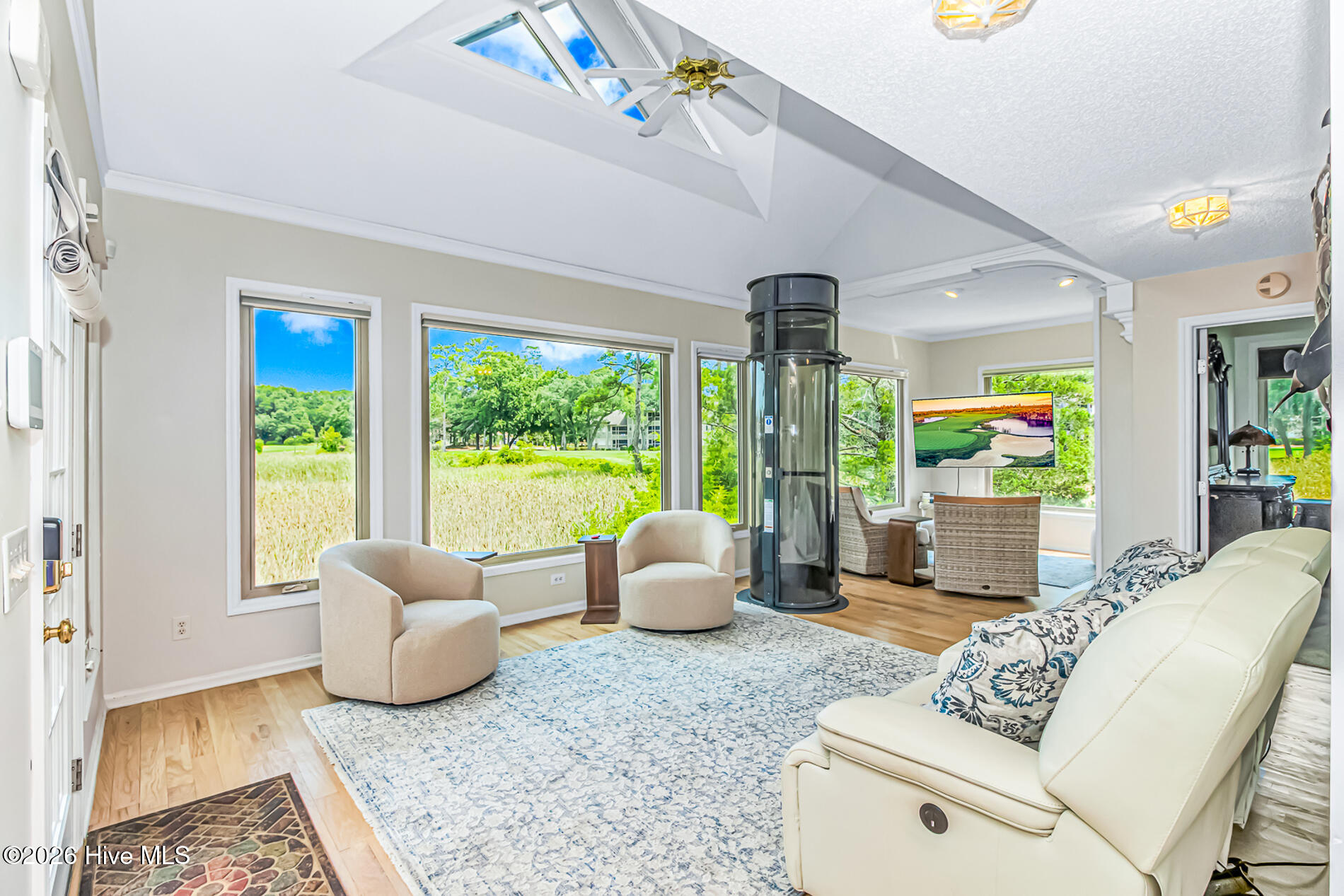 1668 Harbor Drive Property Photo 4