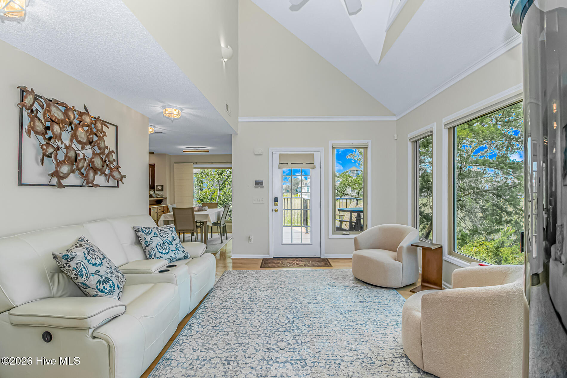 1668 Harbor Drive Property Photo 6