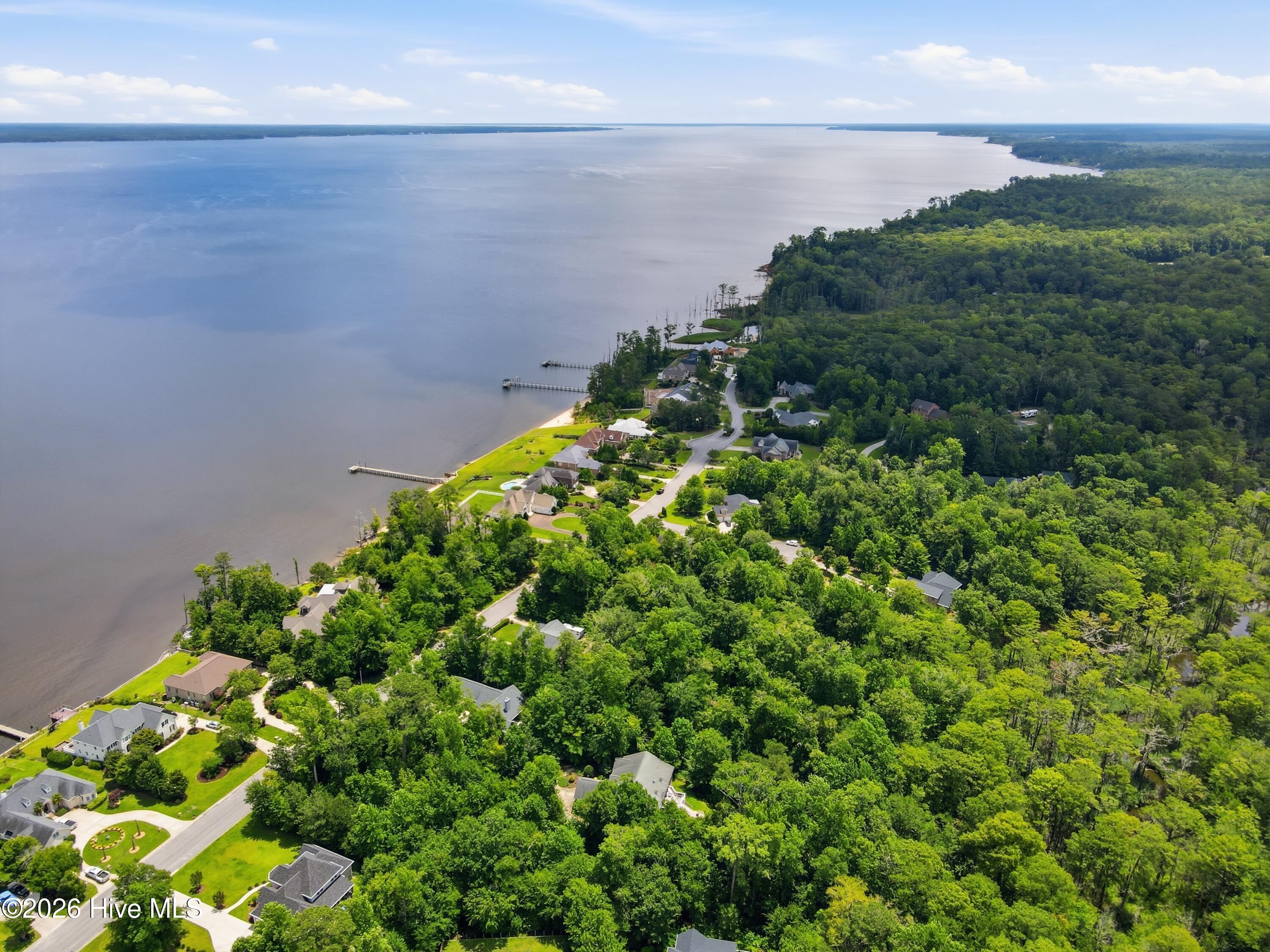 516 Neuse Harbour Boulevard Property Photo 7
