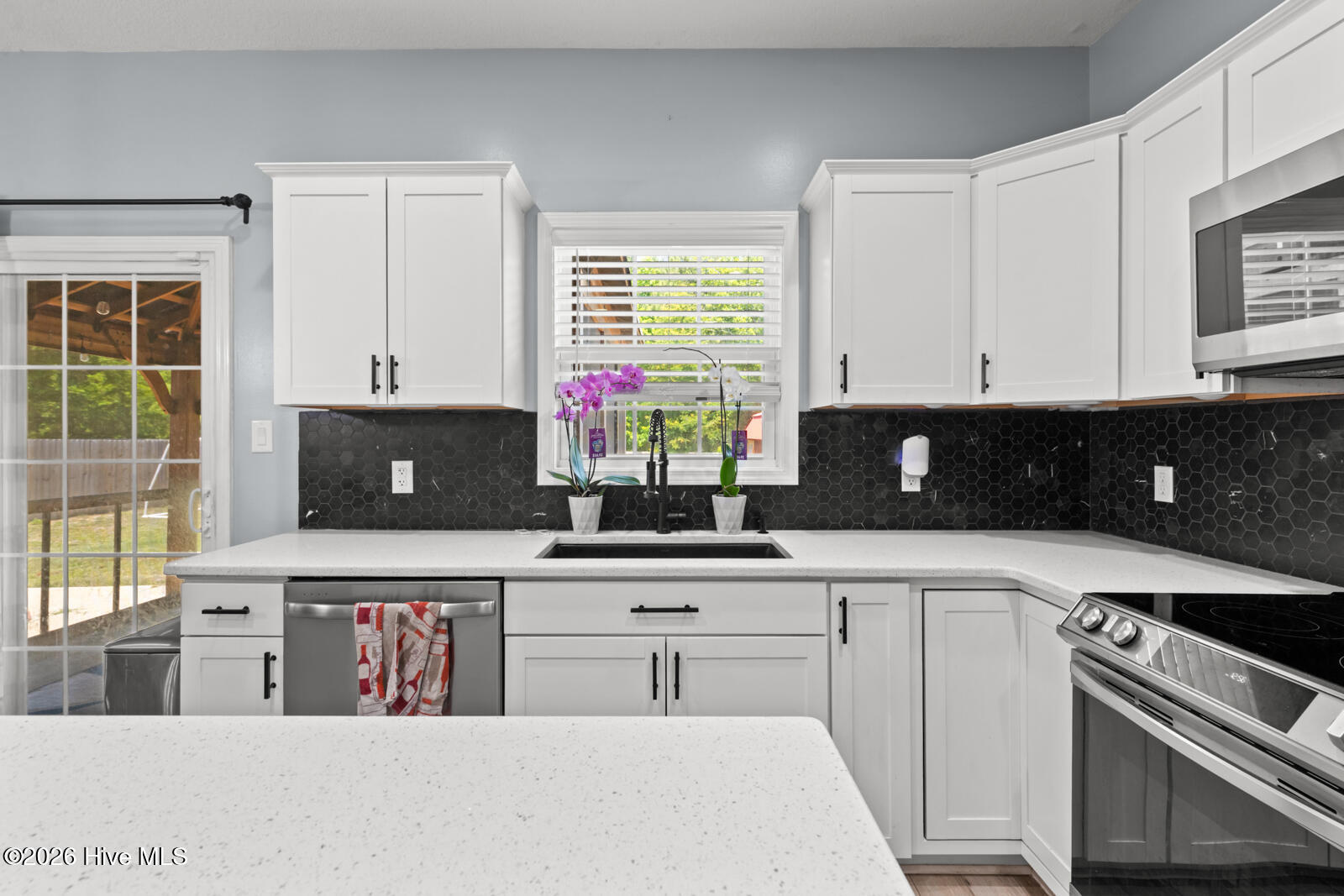 124 Braeburn Boulevard Property Photo 14