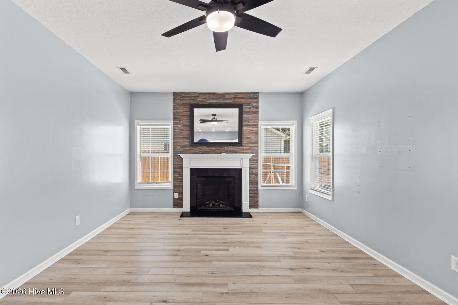 124 Braeburn Boulevard Property Photo 18