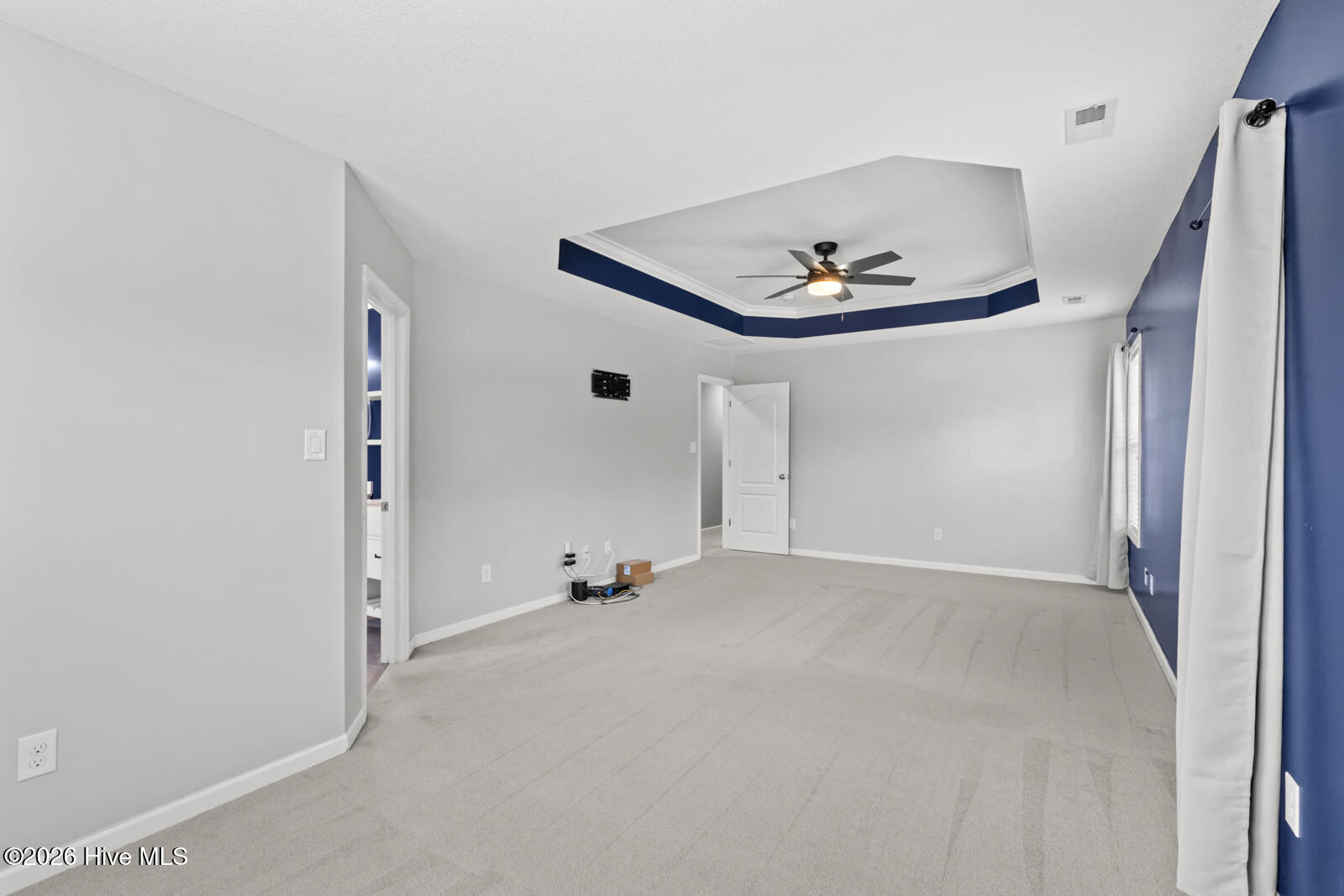 124 Braeburn Boulevard Property Photo 24