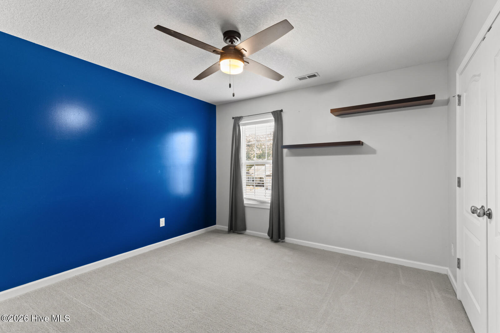 124 Braeburn Boulevard Property Photo 32