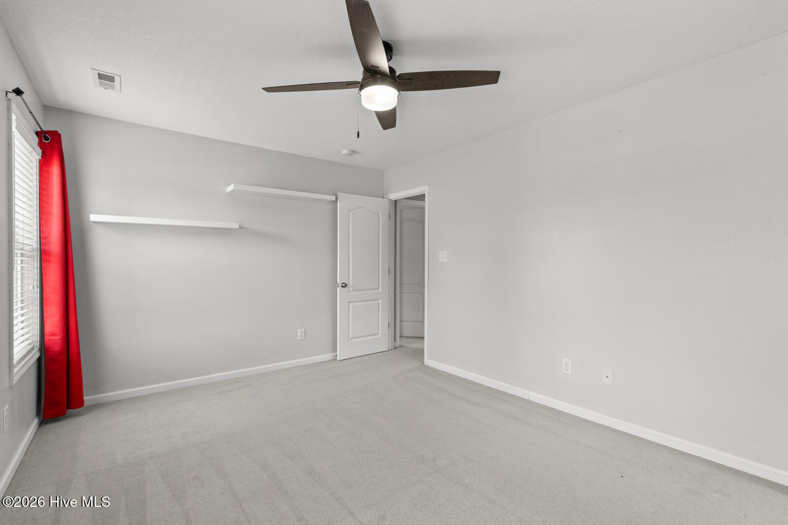 124 Braeburn Boulevard Property Photo 34