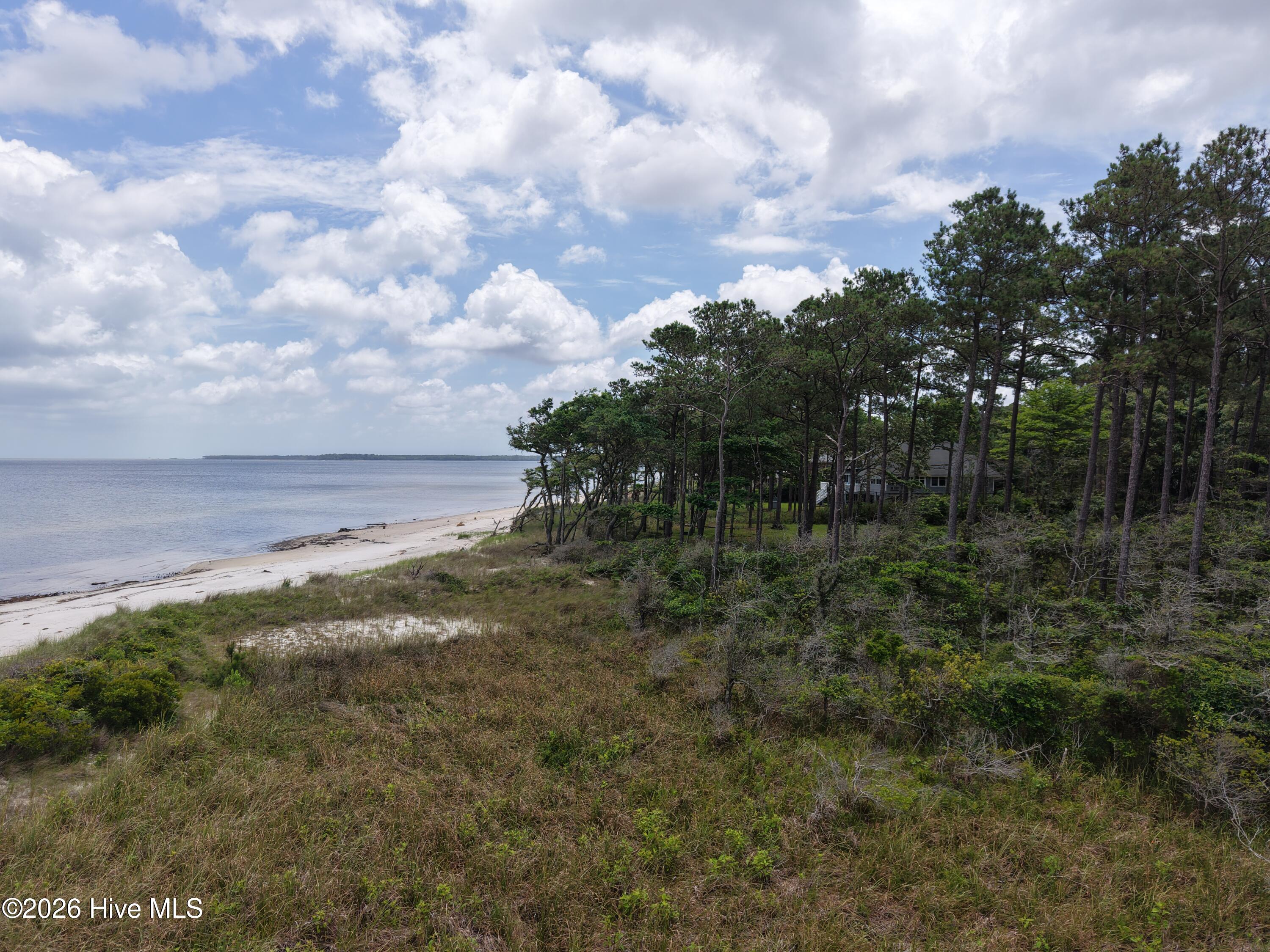 558 Sandy Point Drive Property Photo 13