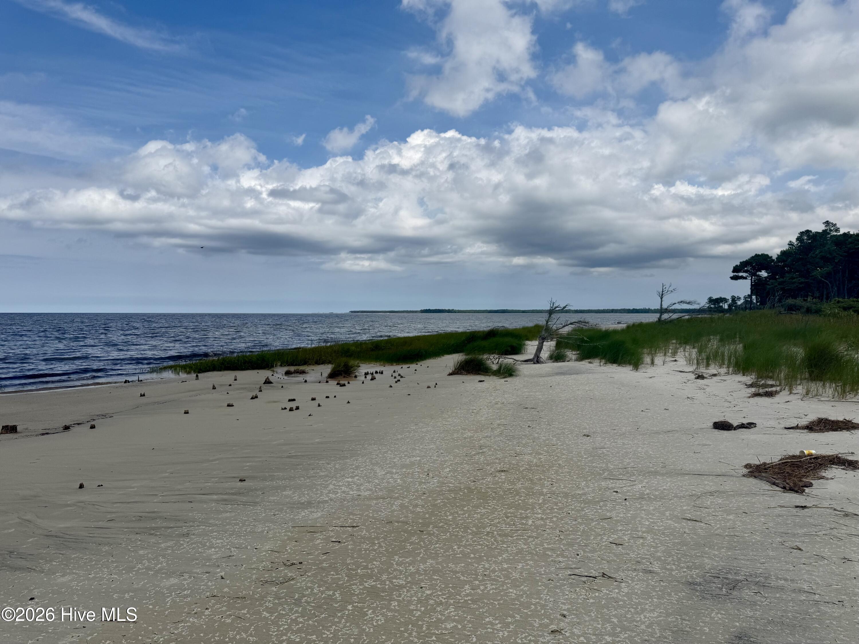 558 Sandy Point Drive Property Photo 17