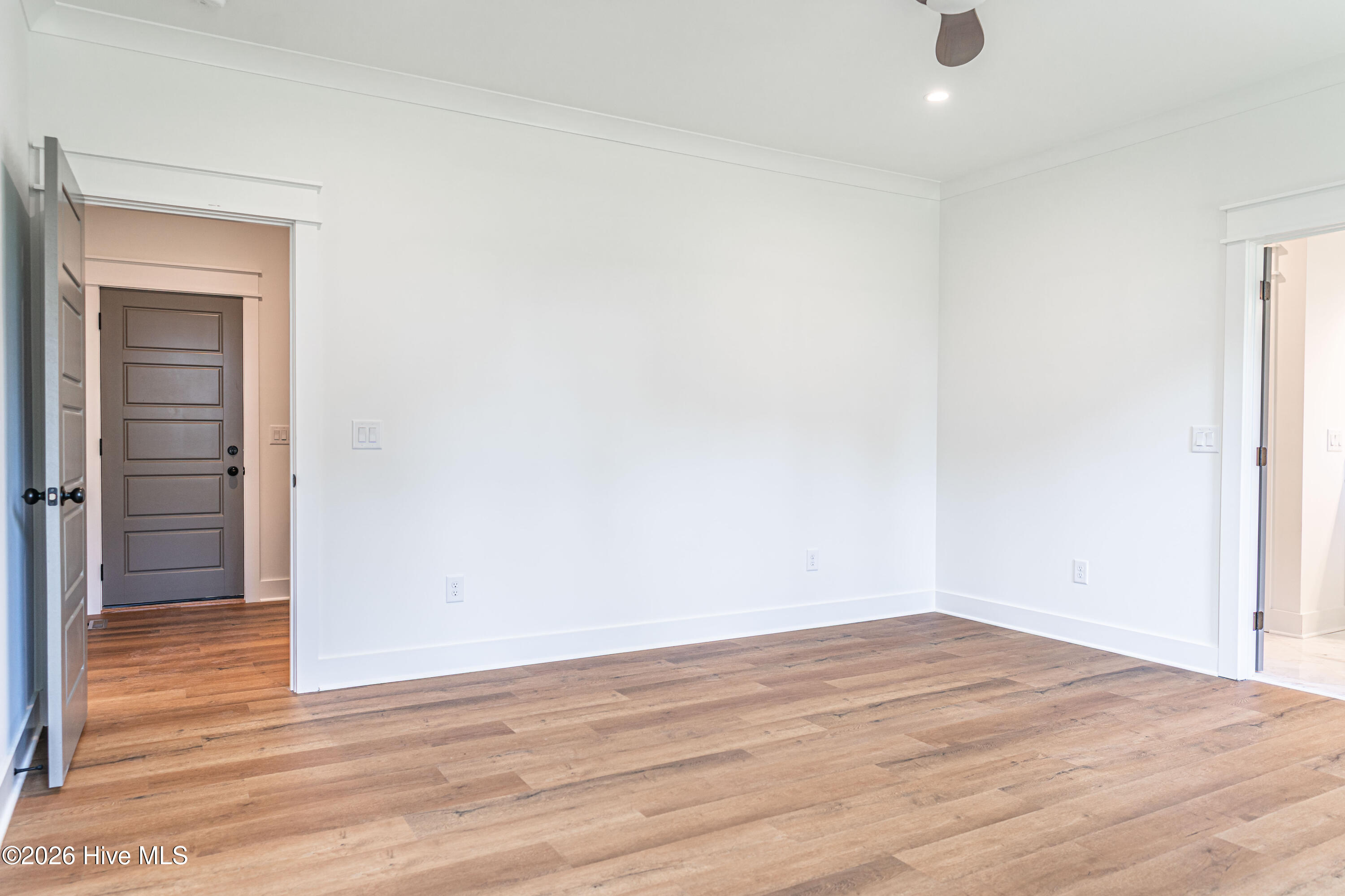 142 Parkwood Court Property Photo 23