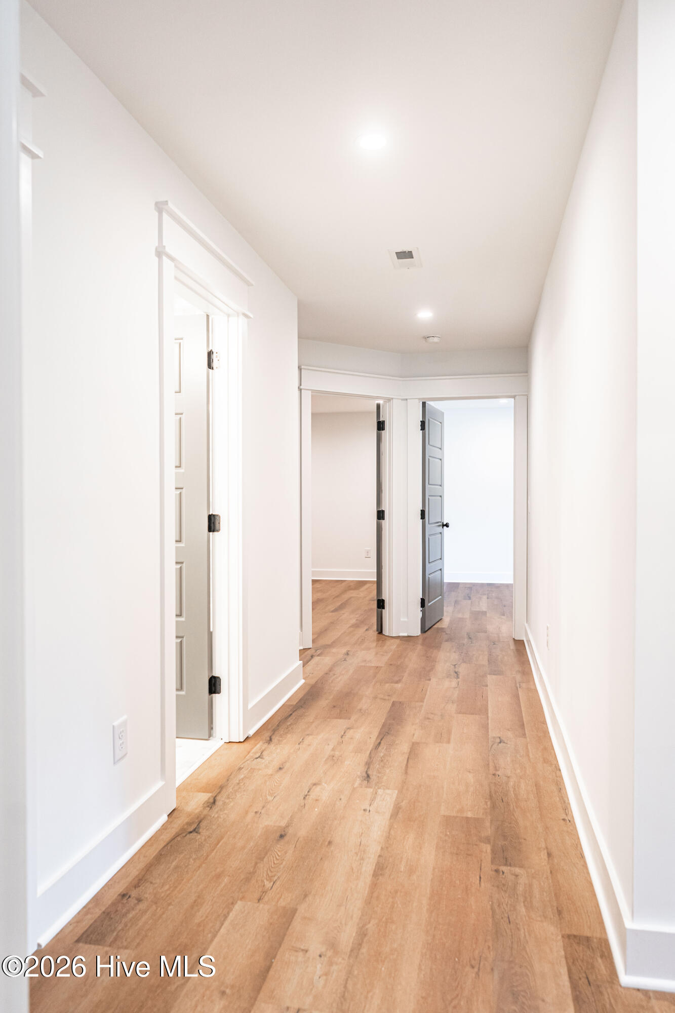 142 Parkwood Court Property Photo 35