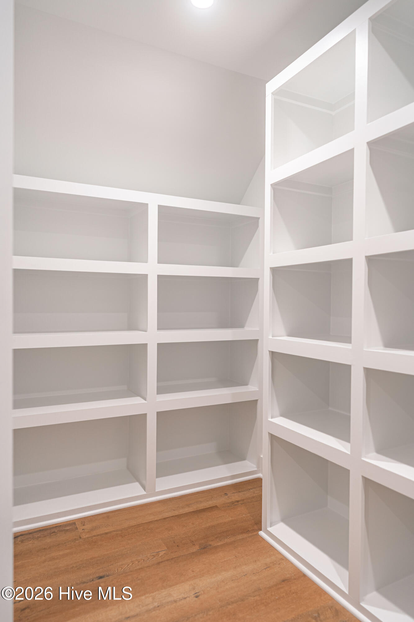 142 Parkwood Court Property Photo 41