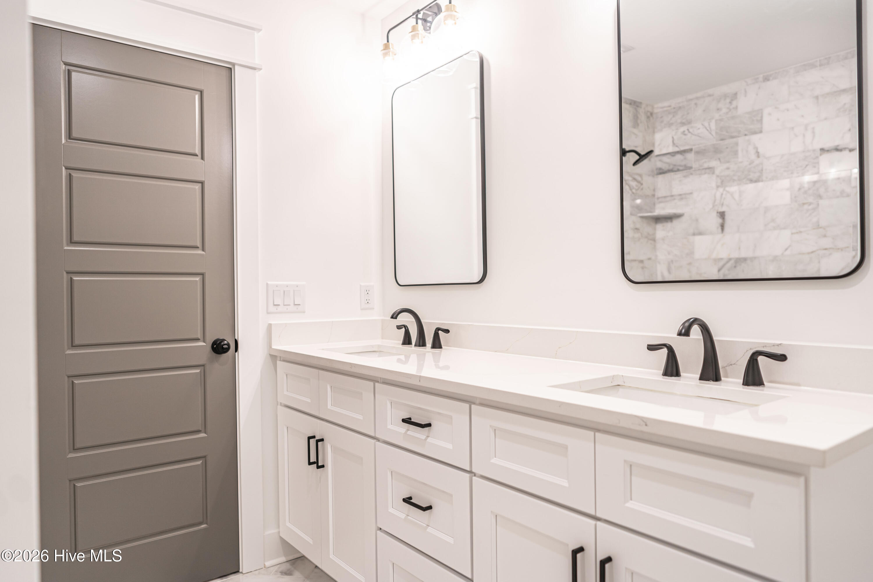 142 Parkwood Court Property Photo 44