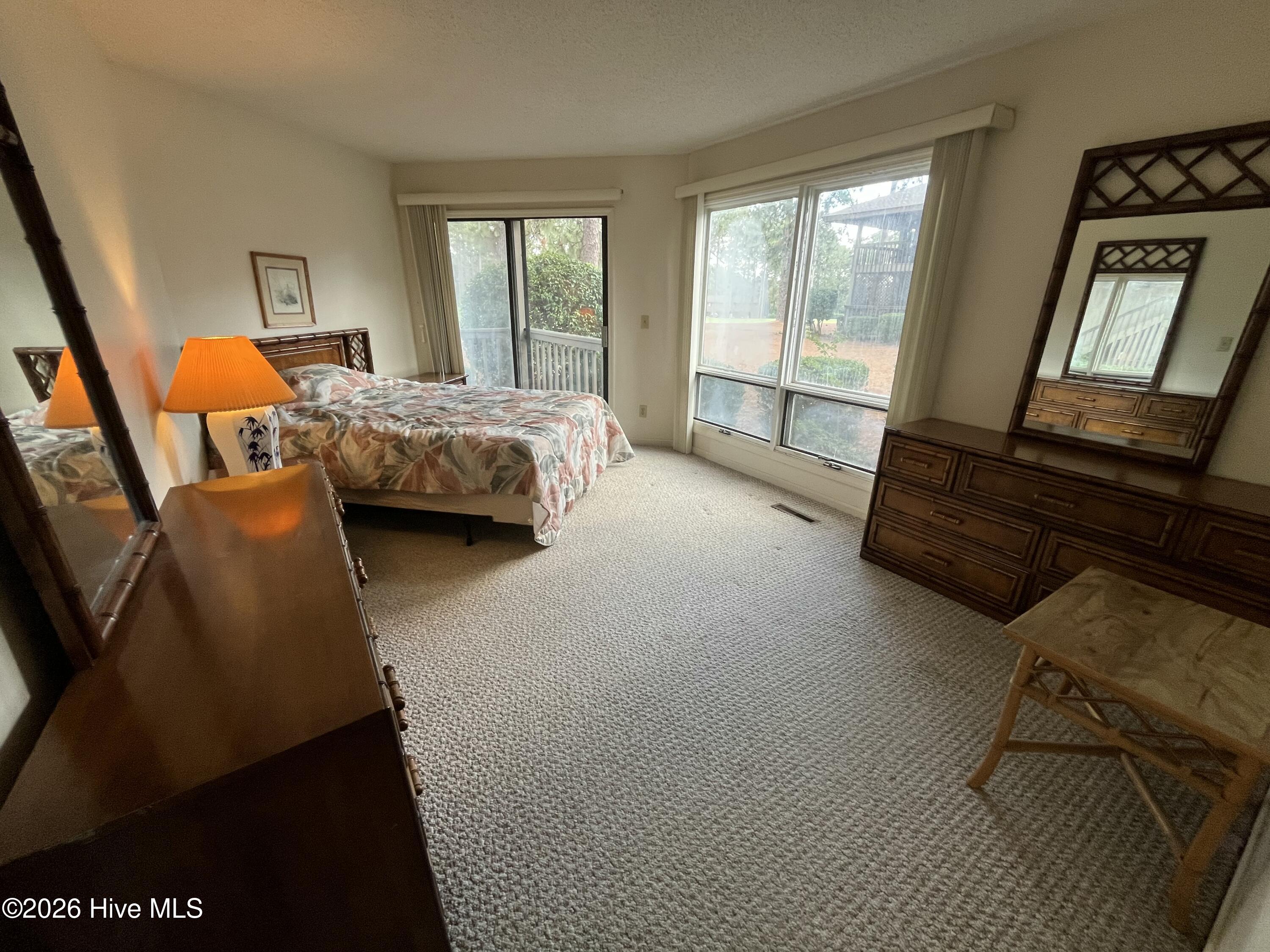 231 Foxkroft Drive Property Photo 10