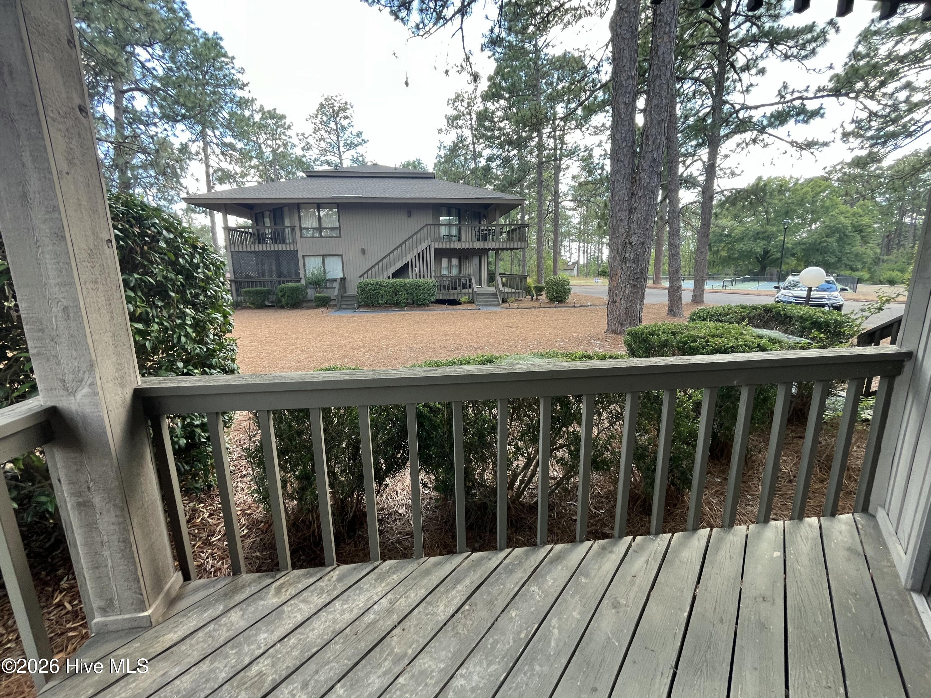 231 Foxkroft Drive Property Photo 19