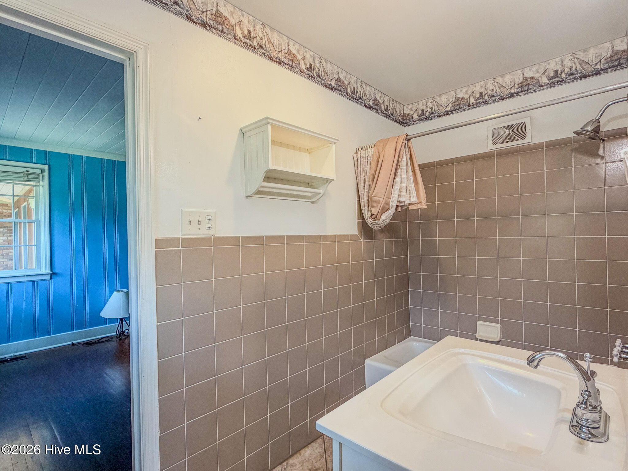 711 Oberlin Road Property Photo 46