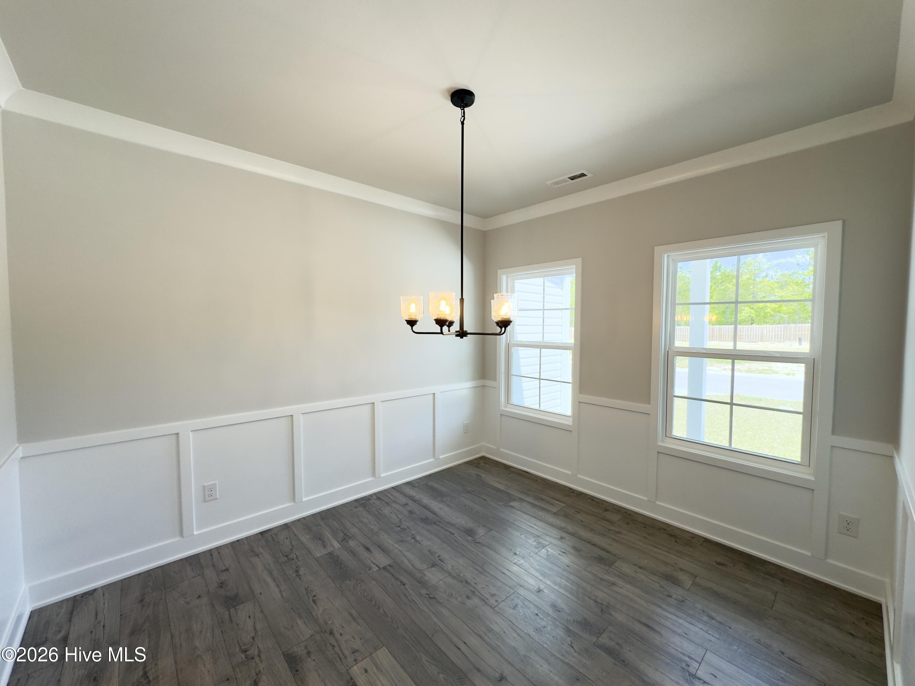 491 Timbercrest Circle Se Property Photo 5