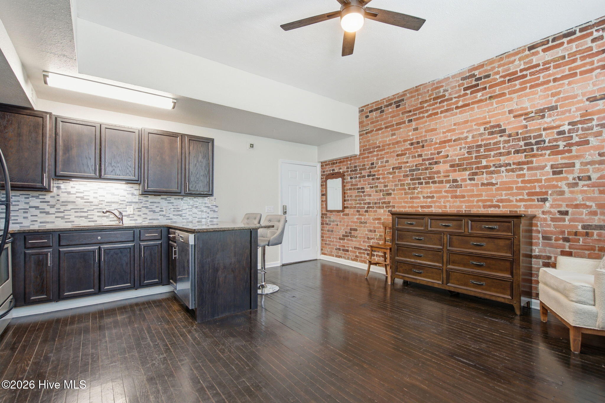304 N Front Street Unit B Property Photo 14