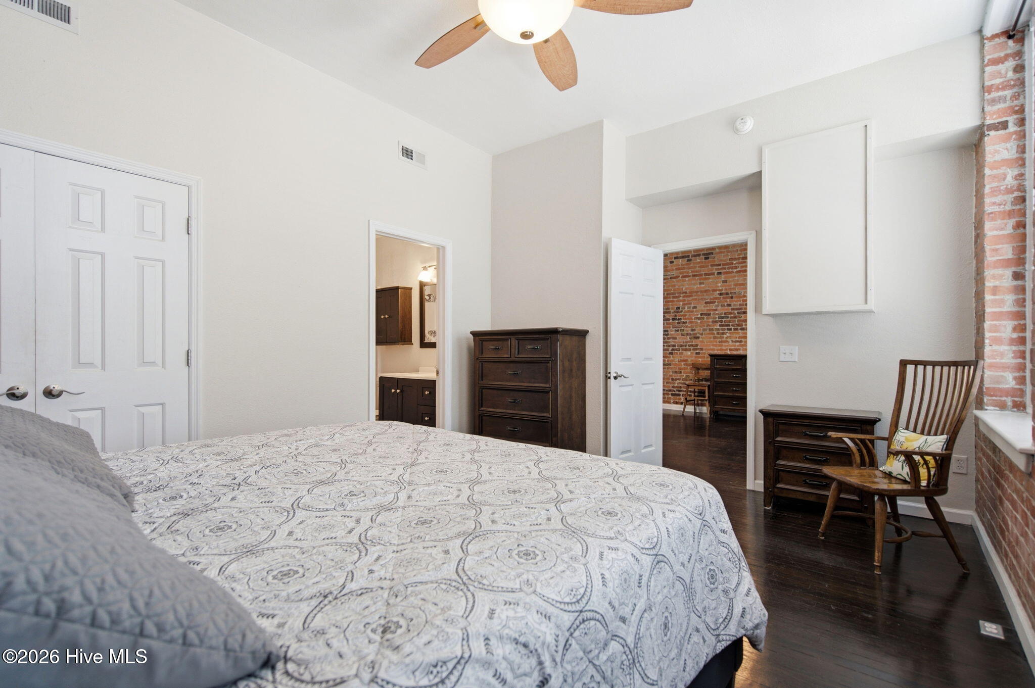 304 N Front Street Unit B Property Photo 19