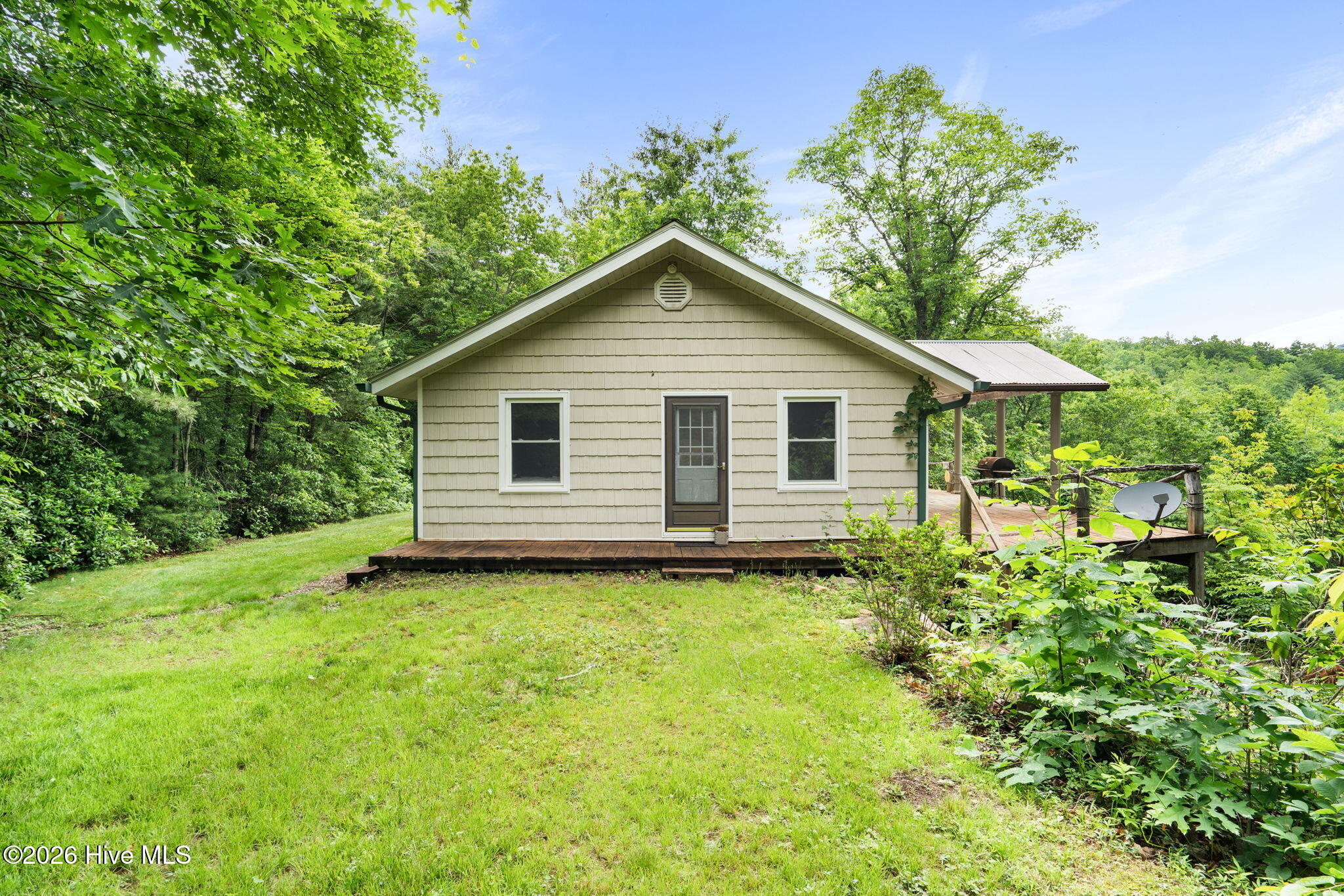 623 Denton Road Property Photo 9