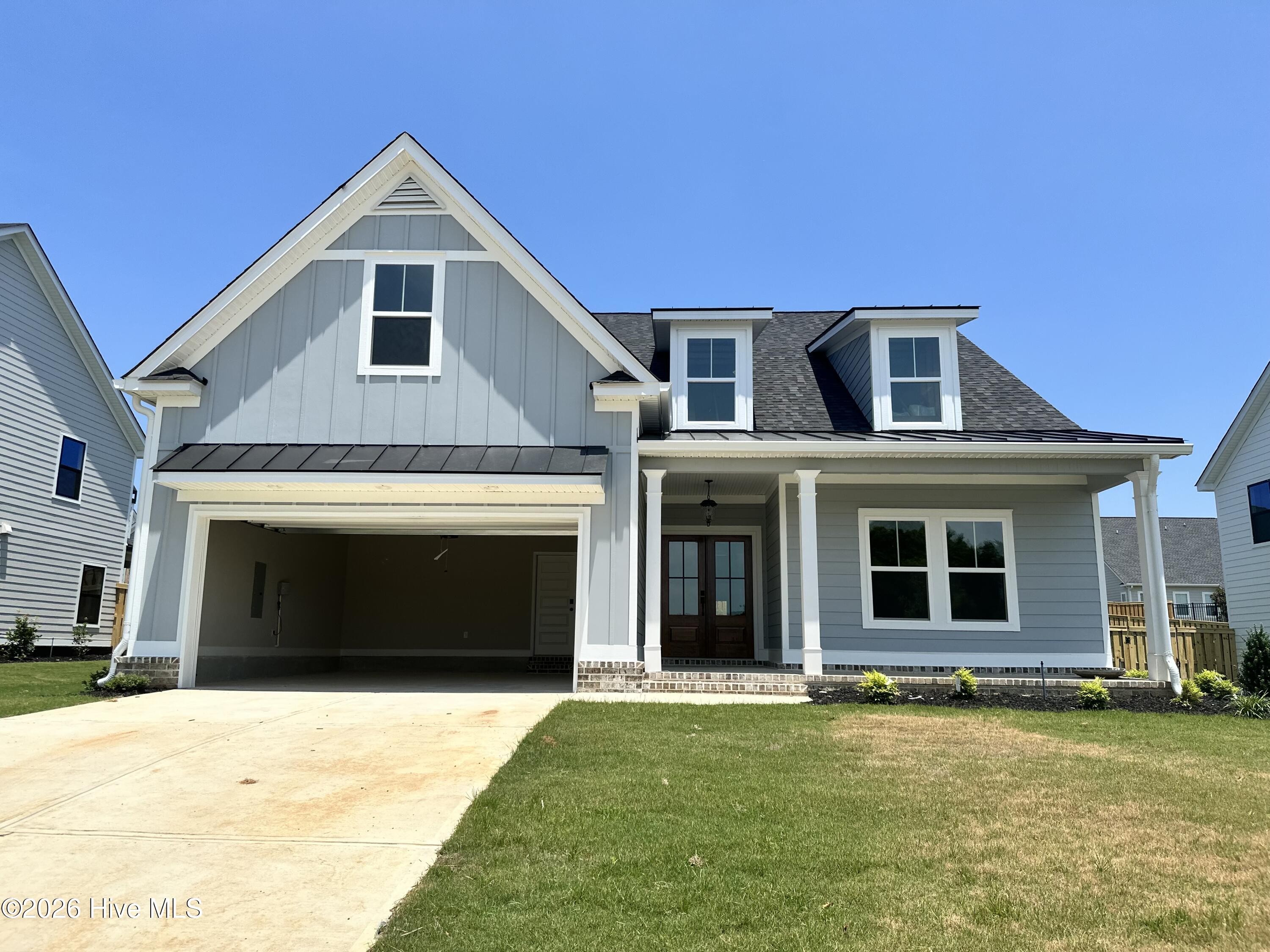 435 Woodlawn Street Property Photo 1