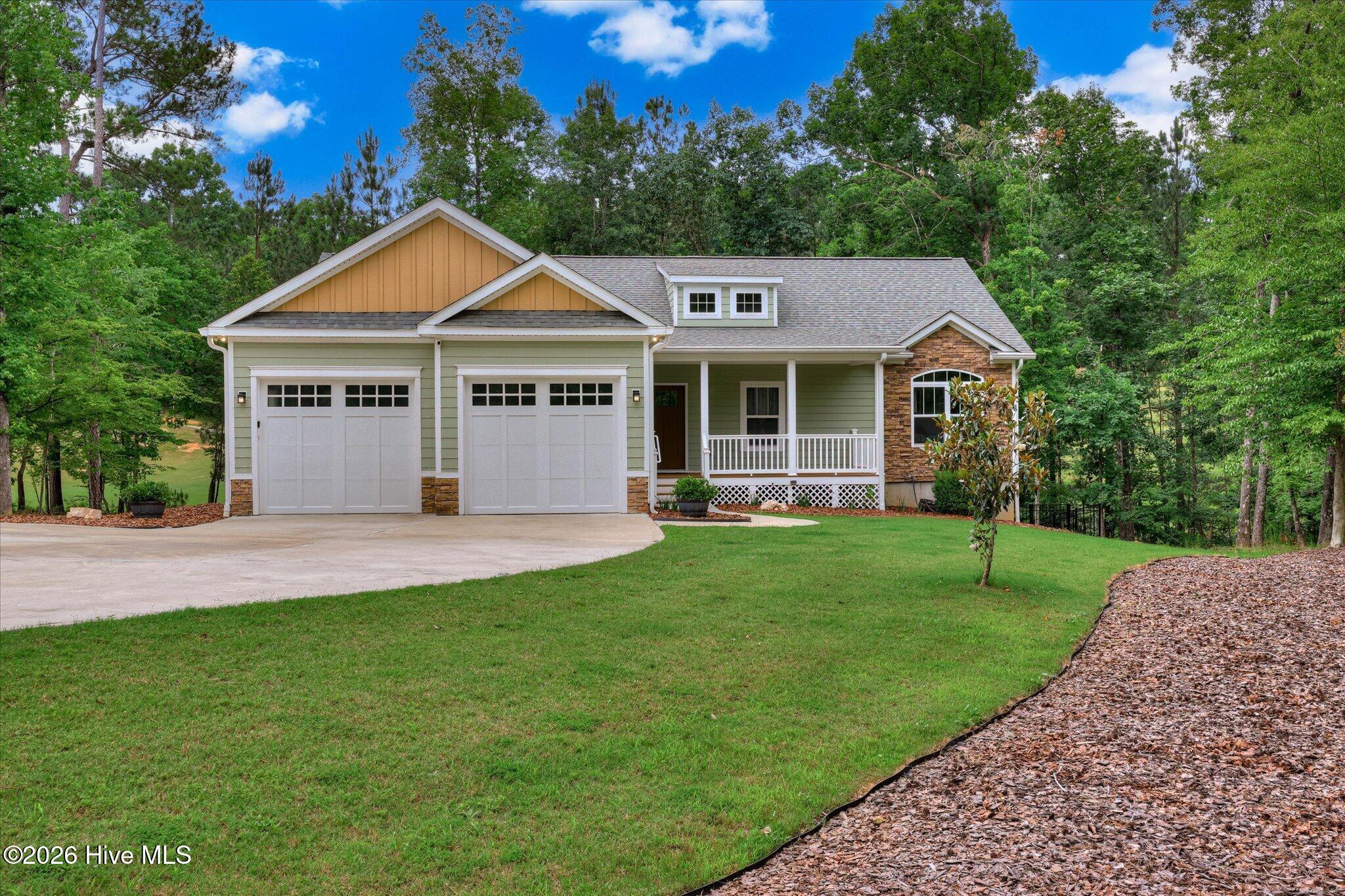 125 Esmont Drive Property Photo 1