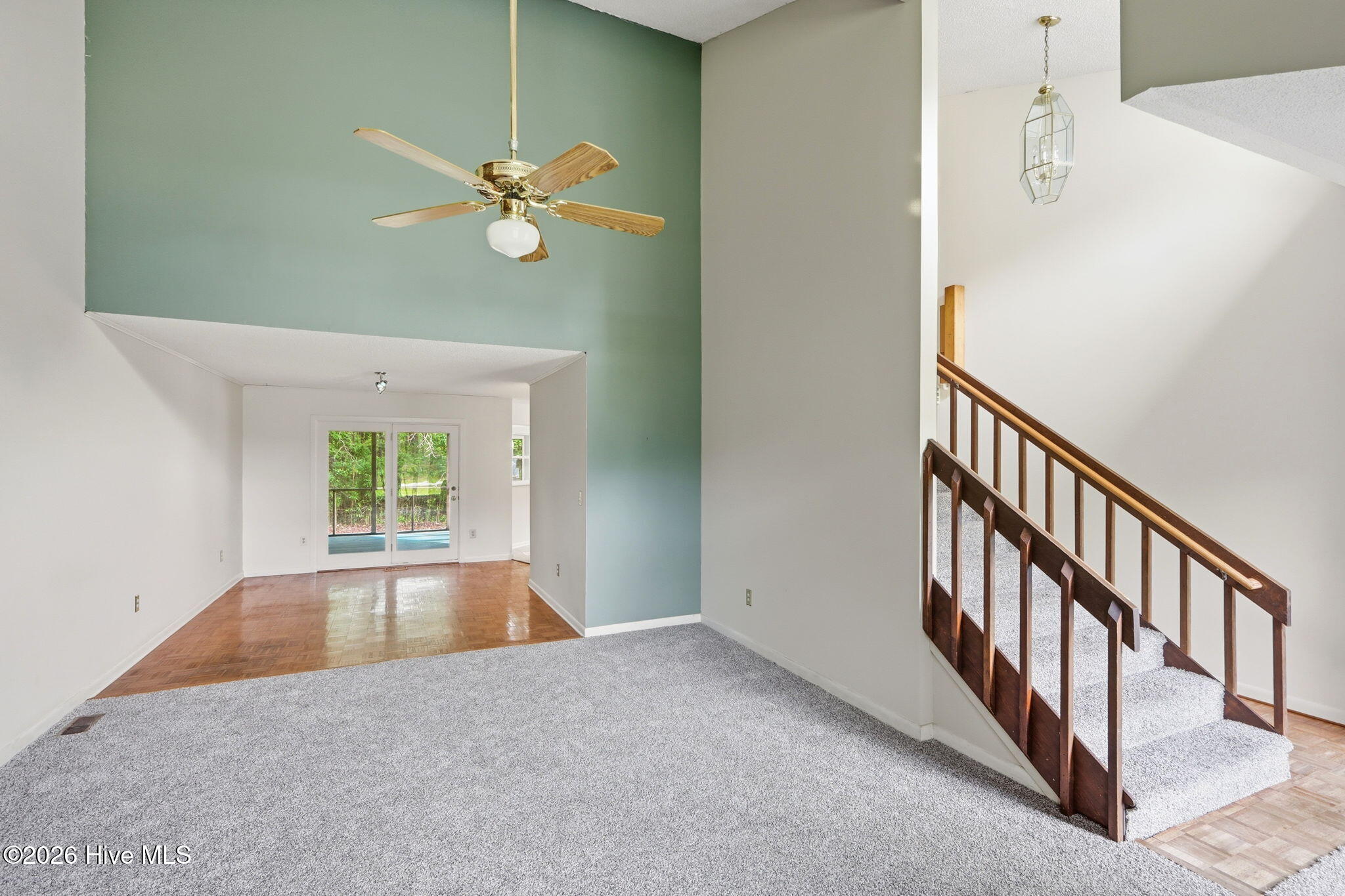 115 N Harbor Drive Property Photo 7