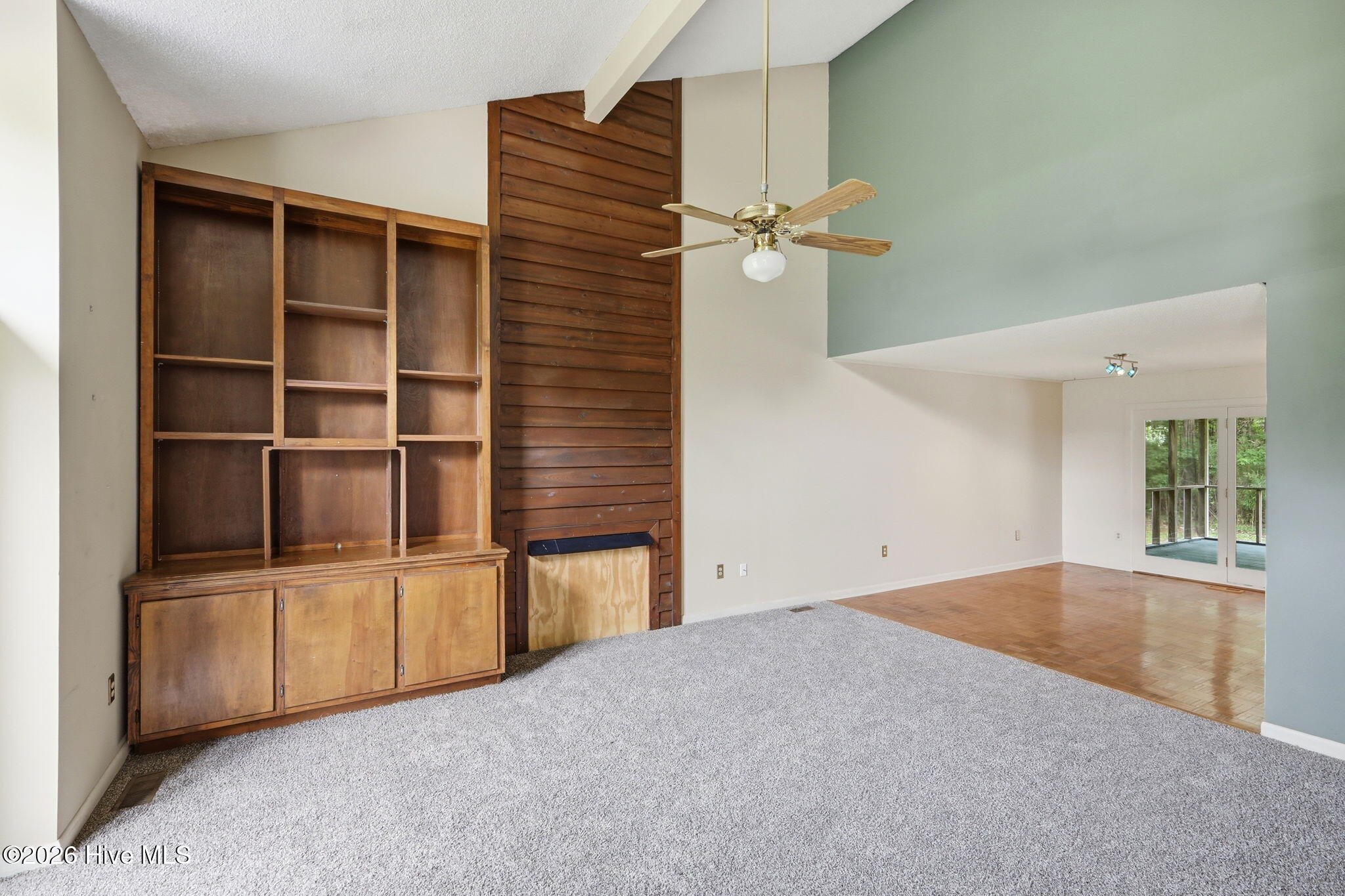 115 N Harbor Drive Property Photo 8
