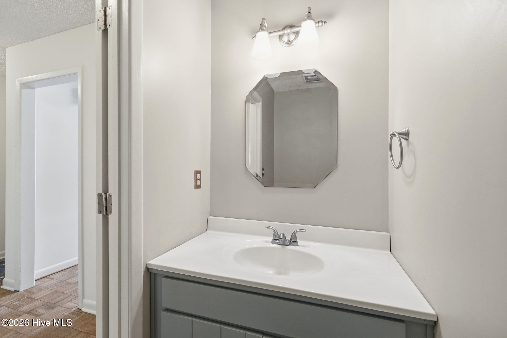 115 N Harbor Drive Property Photo 15