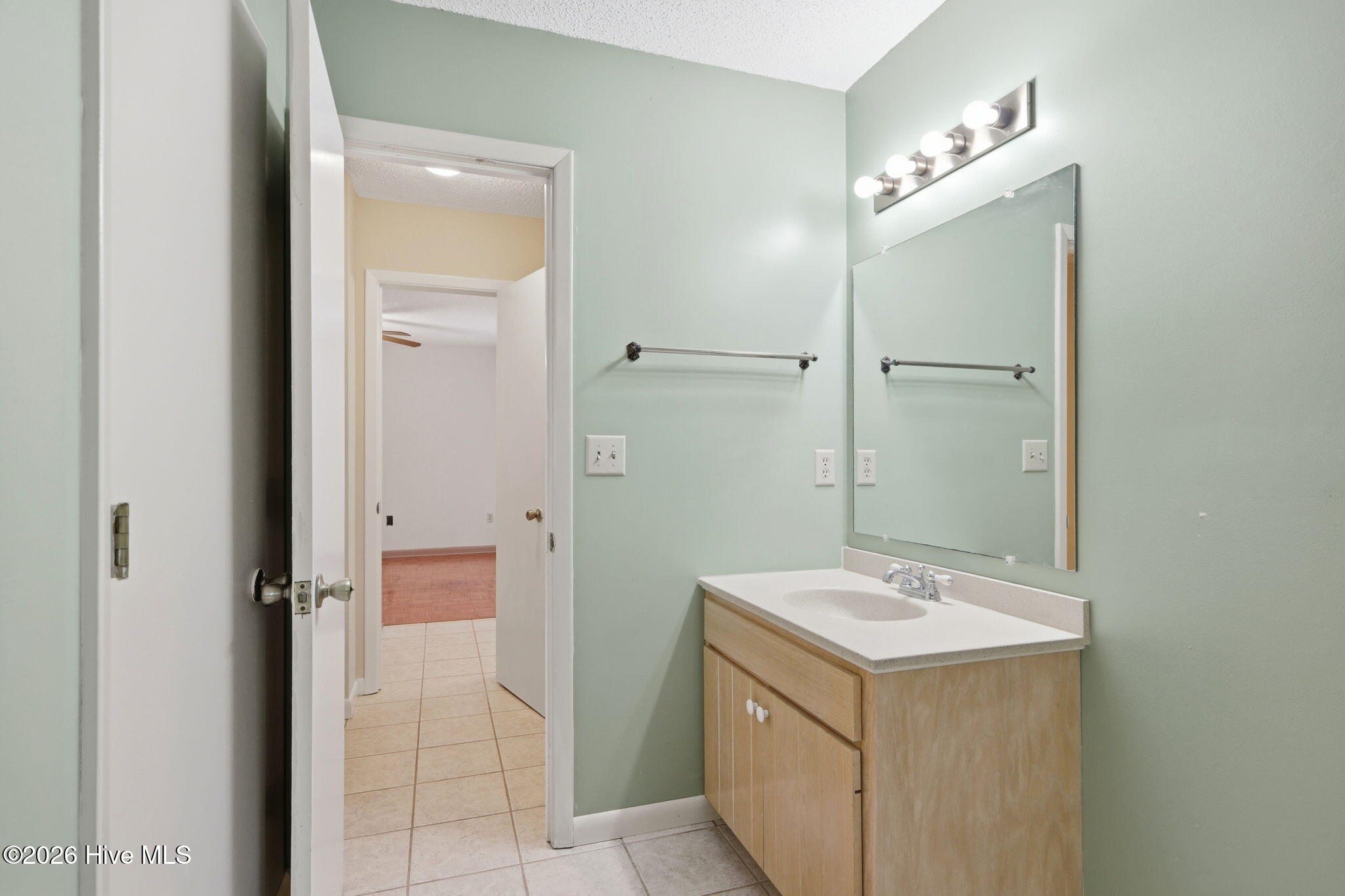 115 N Harbor Drive Property Photo 22