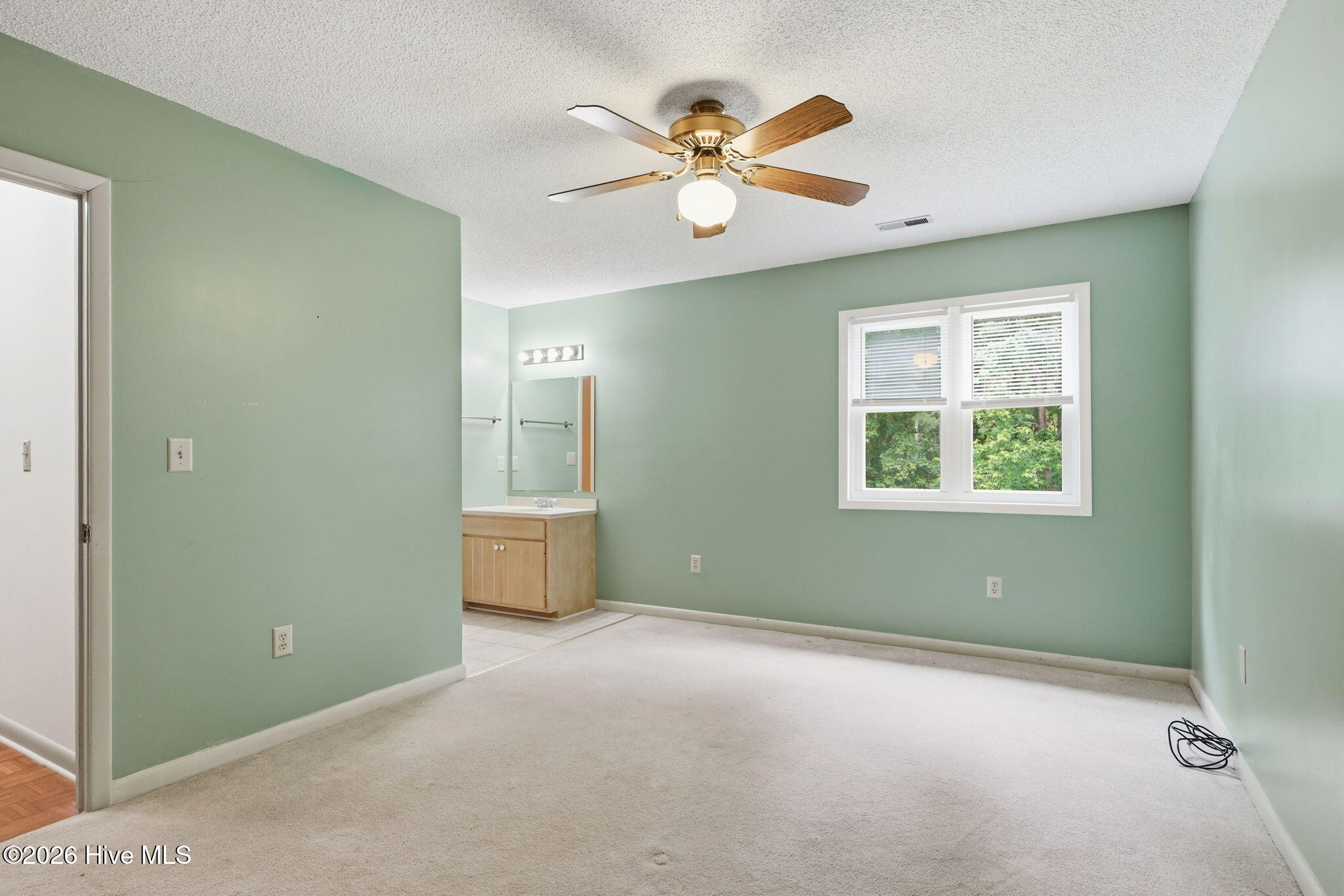 115 N Harbor Drive Property Photo 23