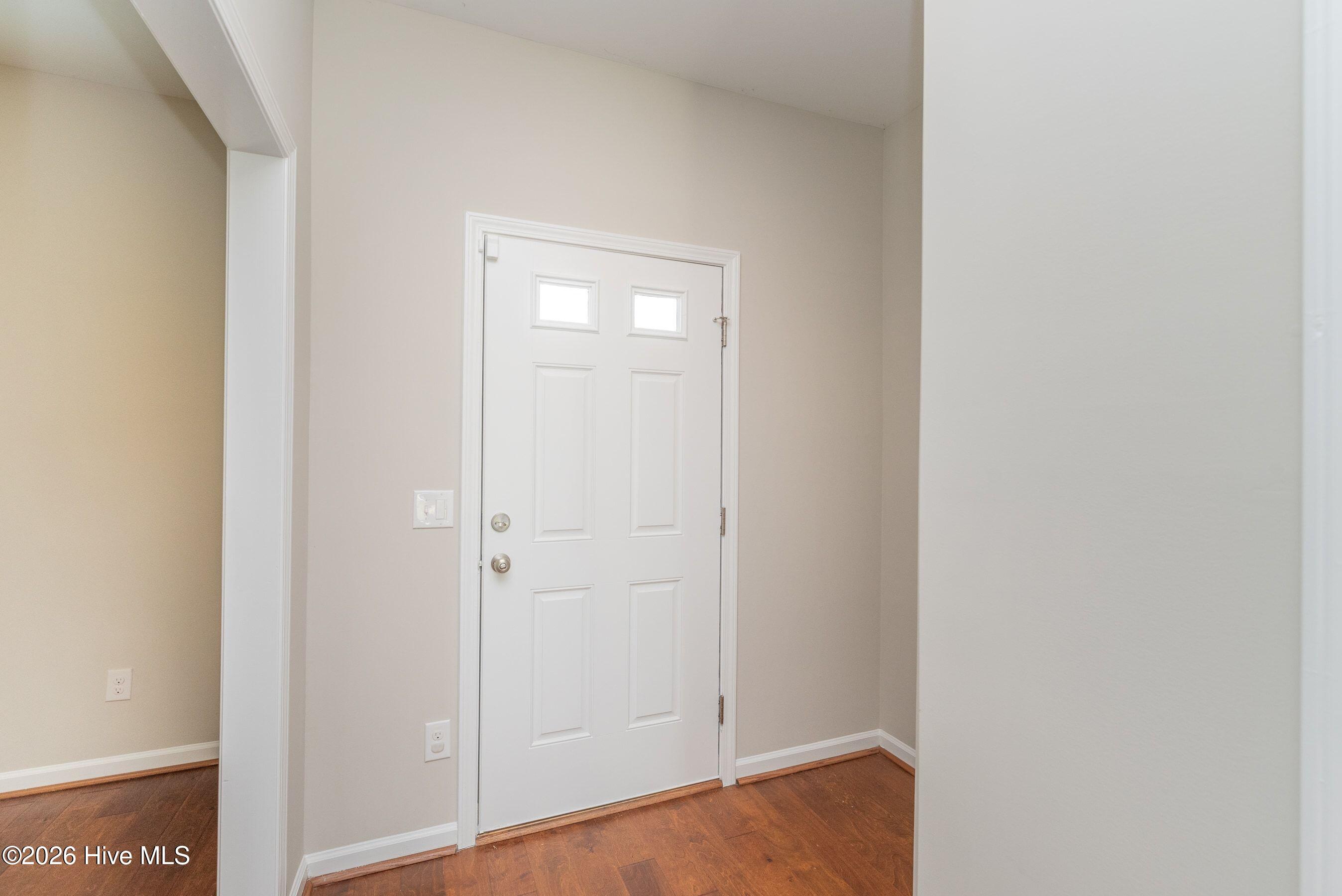 737 Jericho Court Property Photo 3