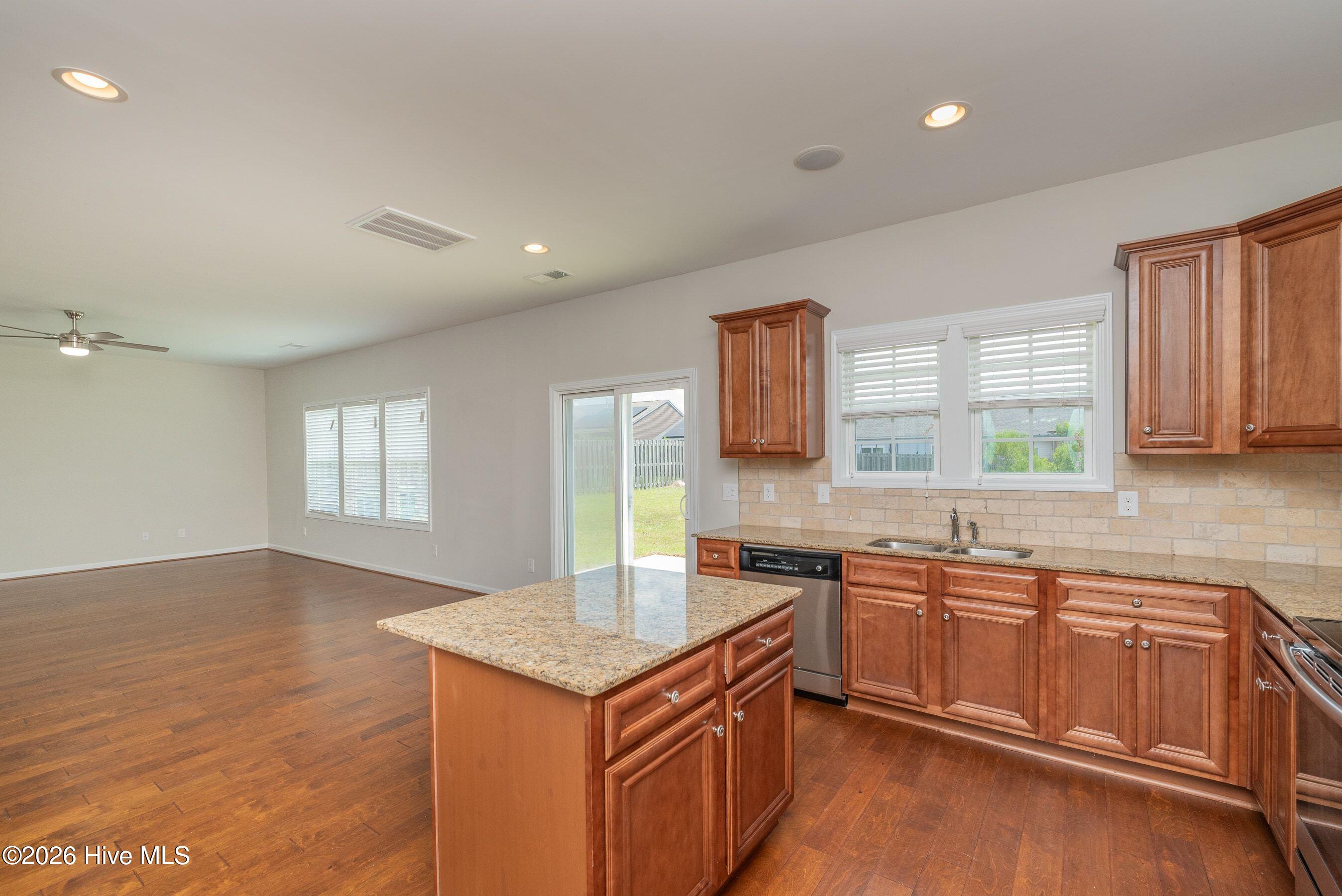 737 Jericho Court Property Photo 13