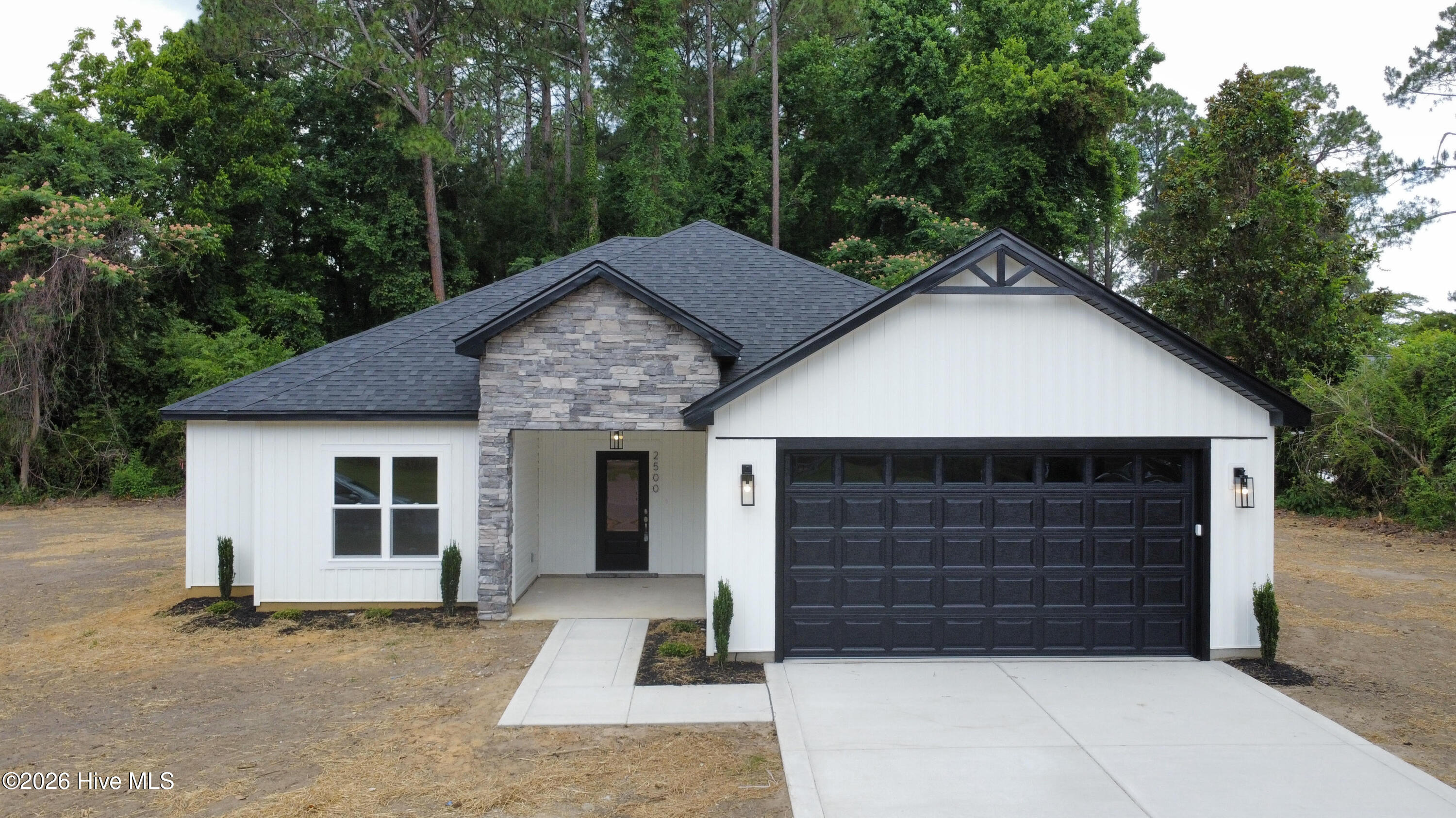 2500 Brookhaven Drive Property Photo 2