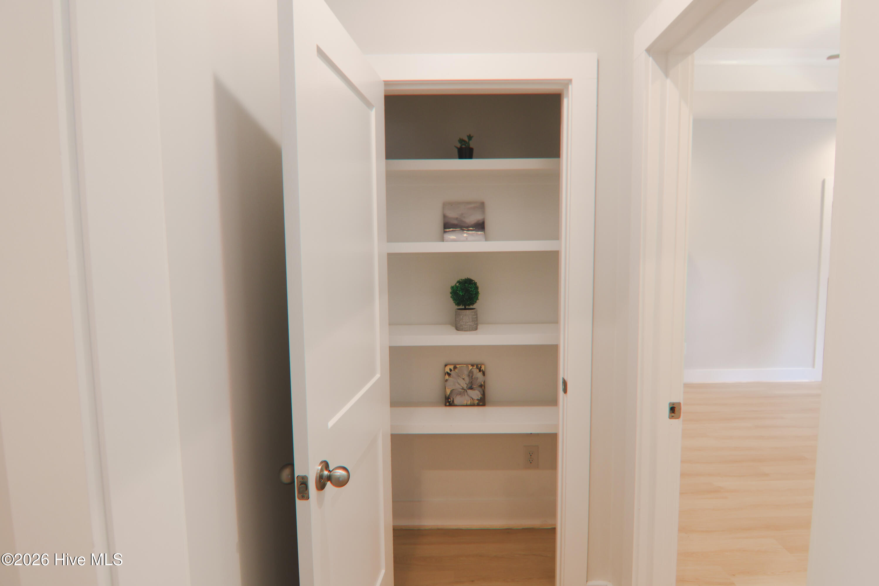 2500 Brookhaven Drive Property Photo 10