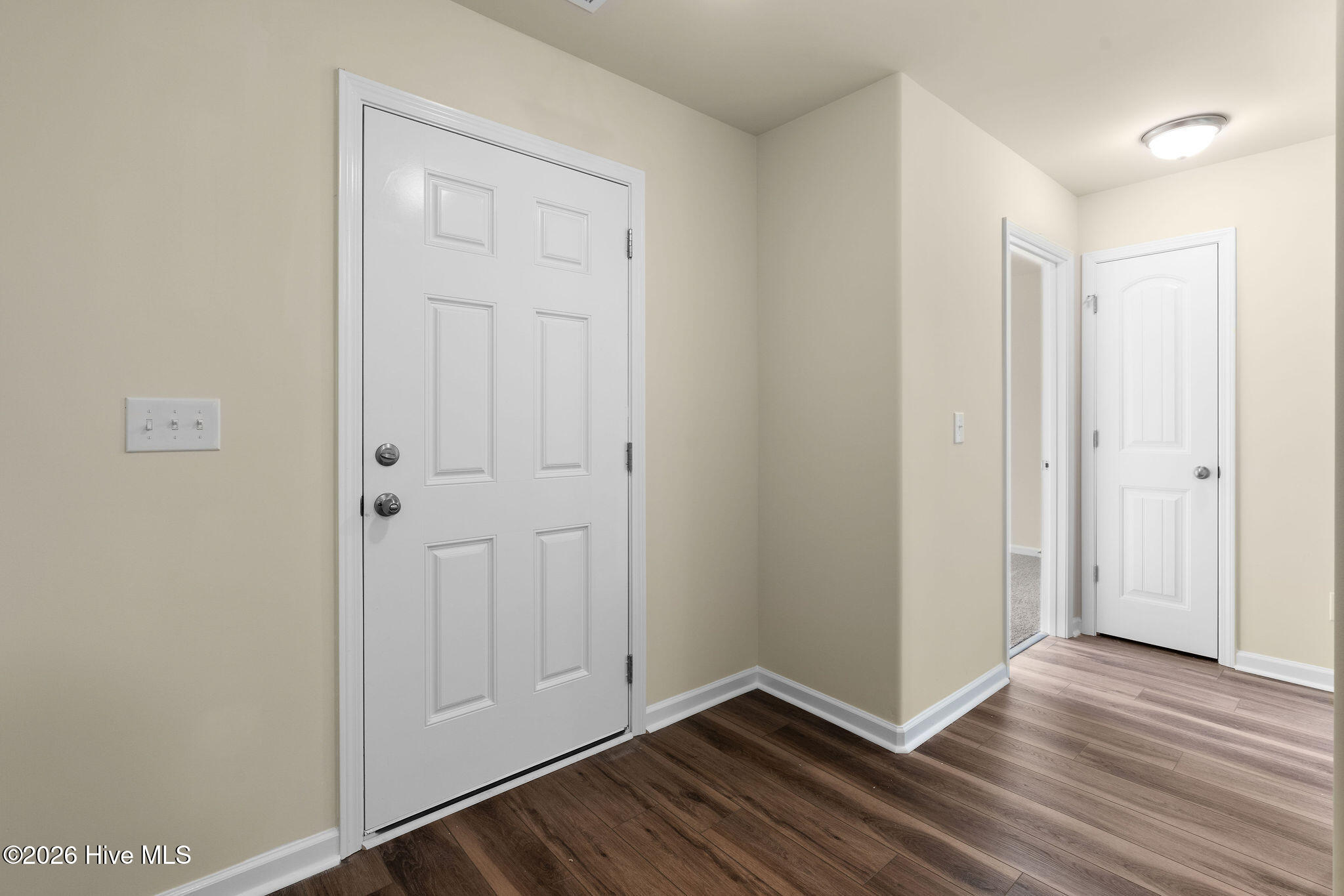 2573 Provence Drive Se Property Photo 4
