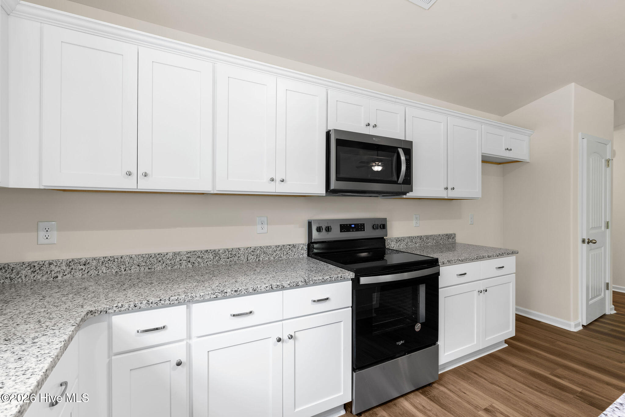 2573 Provence Drive Se Property Photo 11