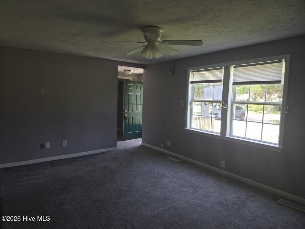 115 Bryan Street Property Photo 6