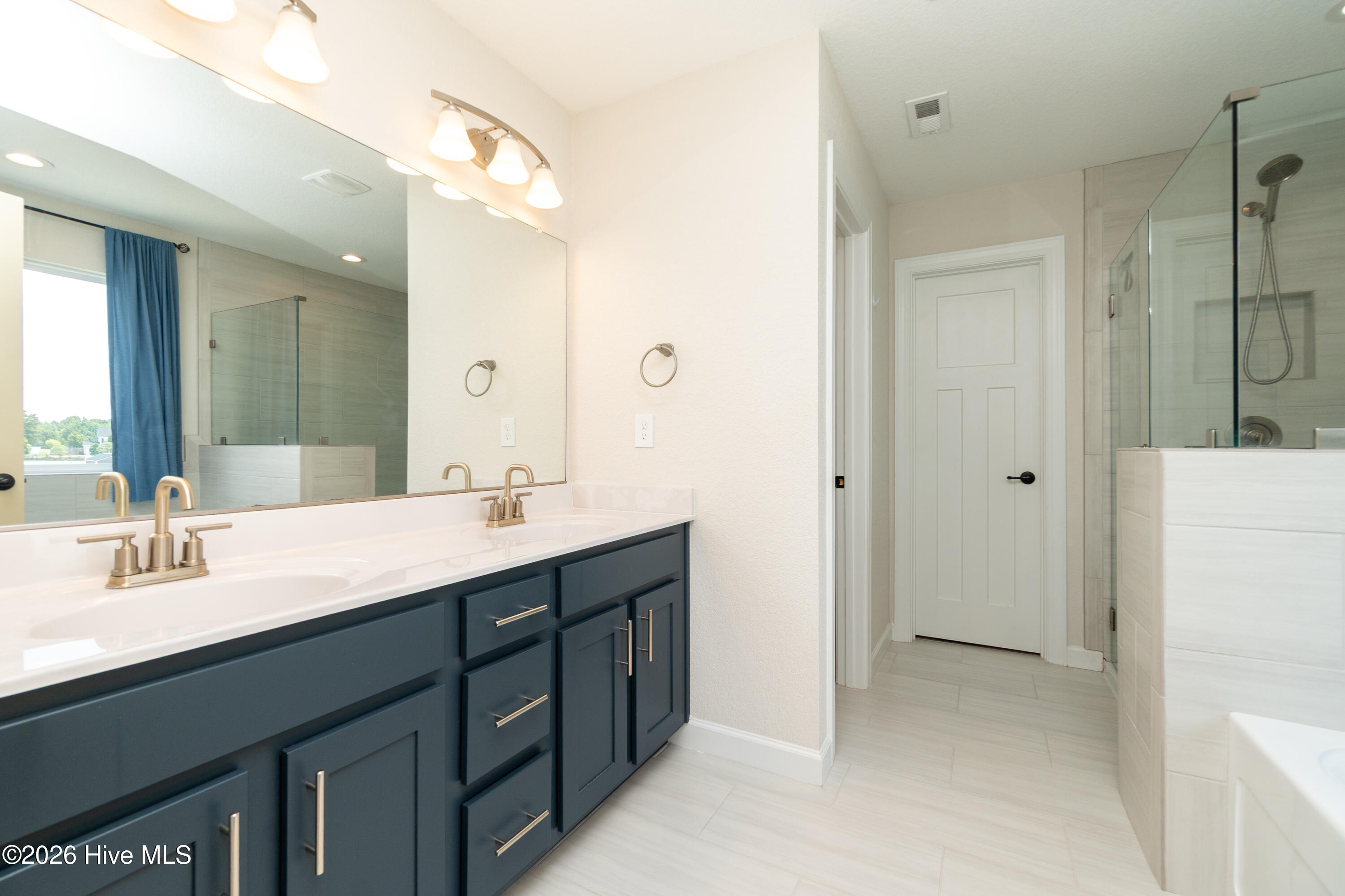 103 Ashbee Court Property Photo 30