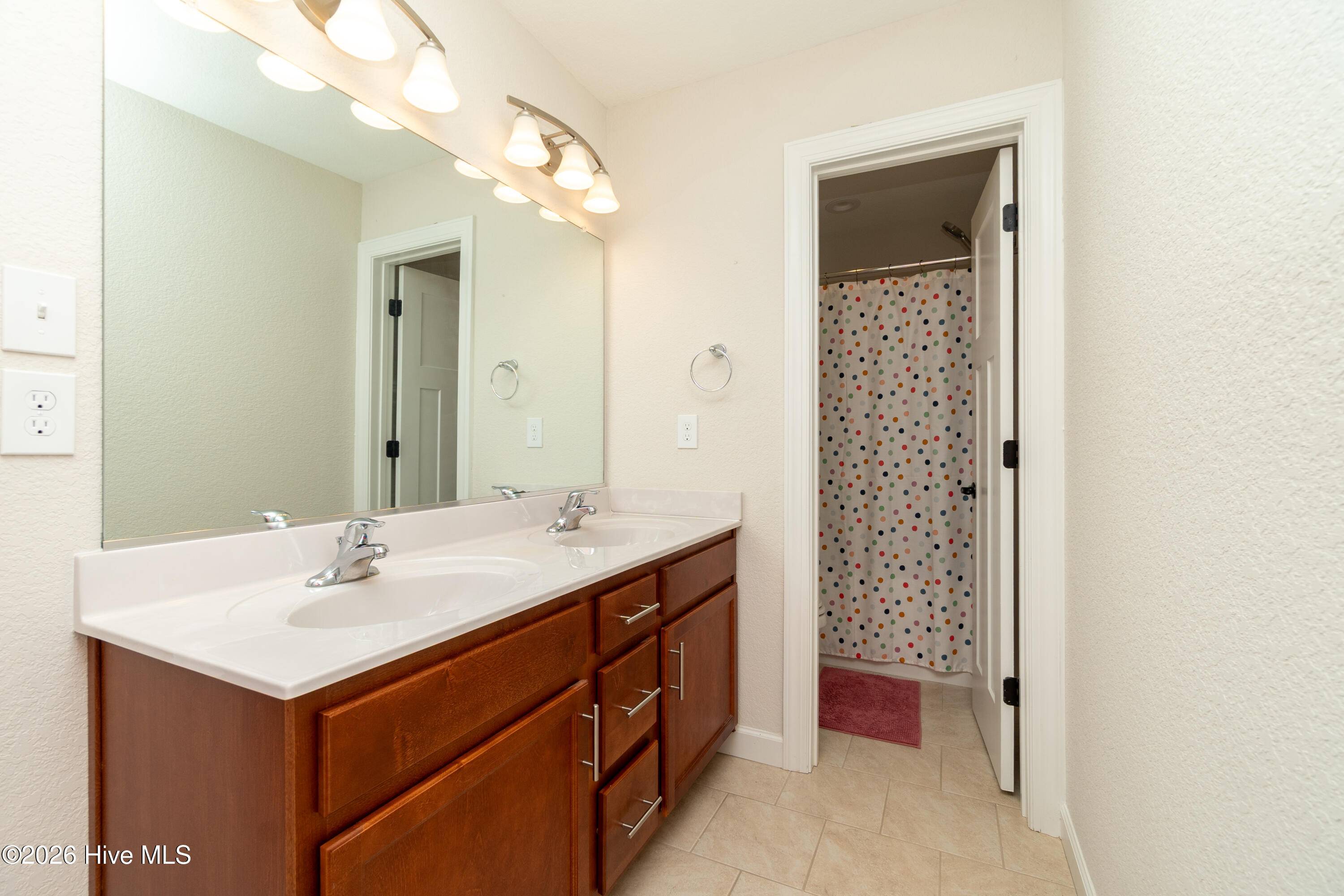 103 Ashbee Court Property Photo 36