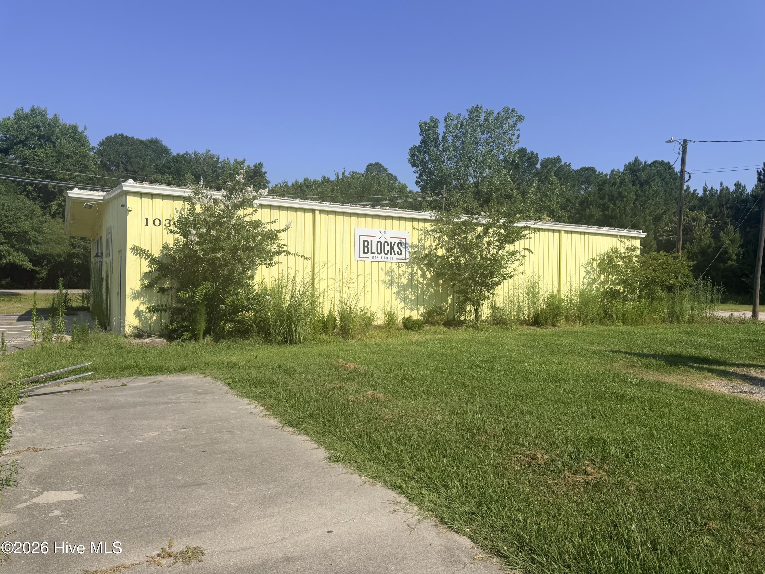 1032 S Madison Street Property Photo 7