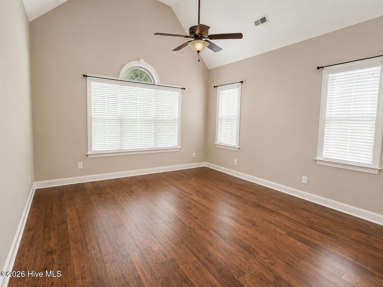 1404 Sunset Drive Property Photo 19