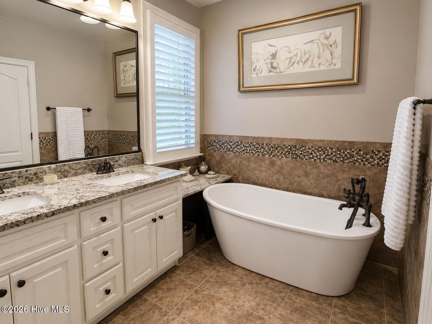 1404 Sunset Drive Property Photo 24