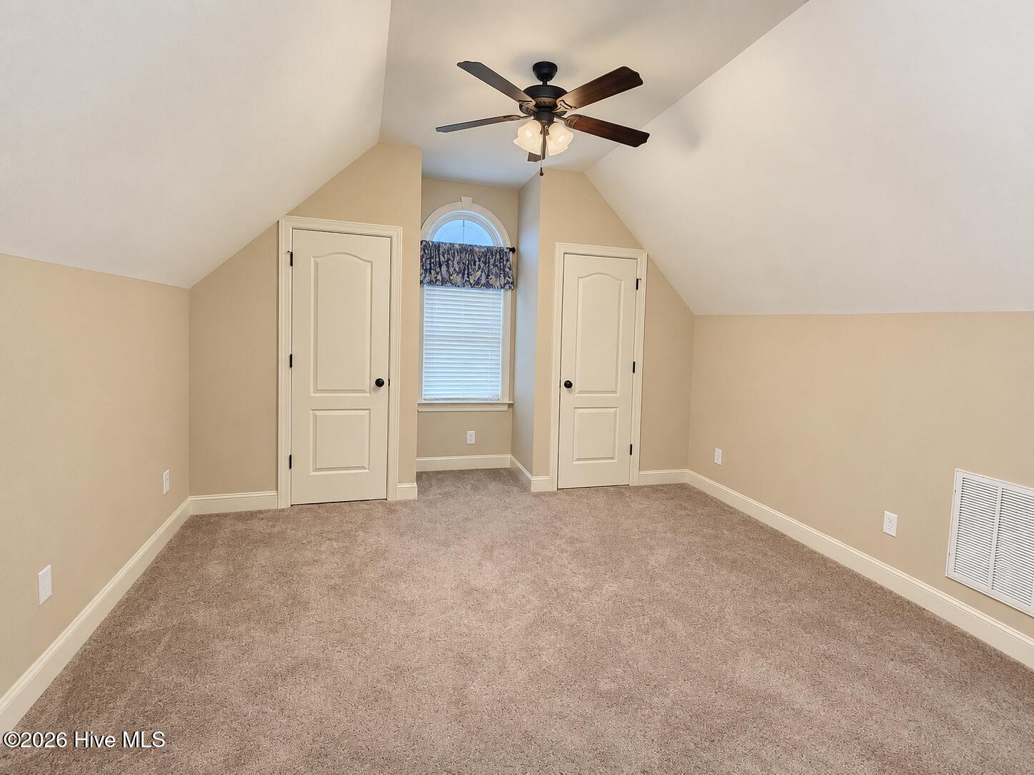 1404 Sunset Drive Property Photo 31