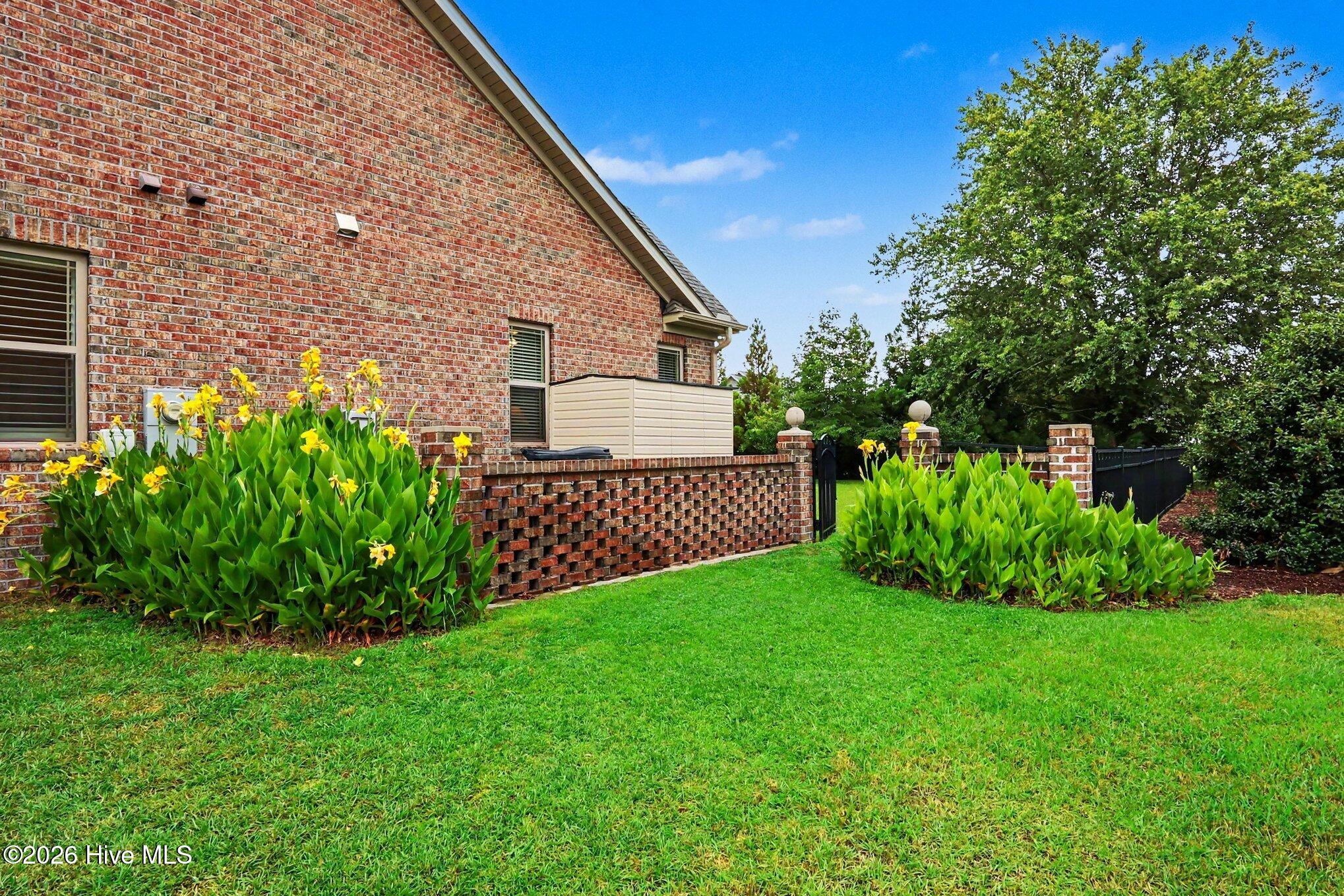 1404 Sunset Drive Property Photo 34