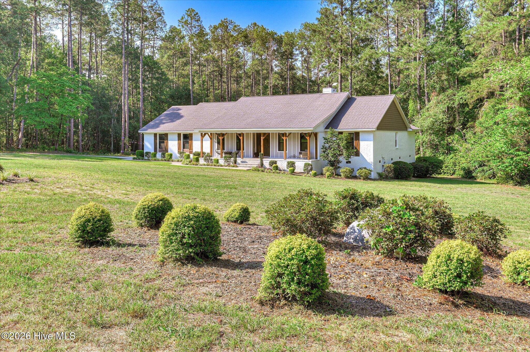 1006 Tamarack Drive Property Photo 4