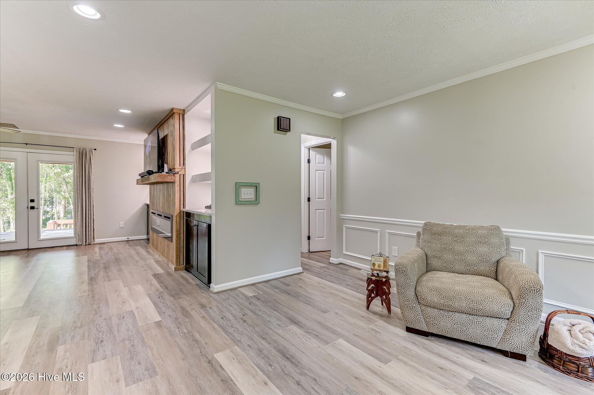 1006 Tamarack Drive Property Photo 11