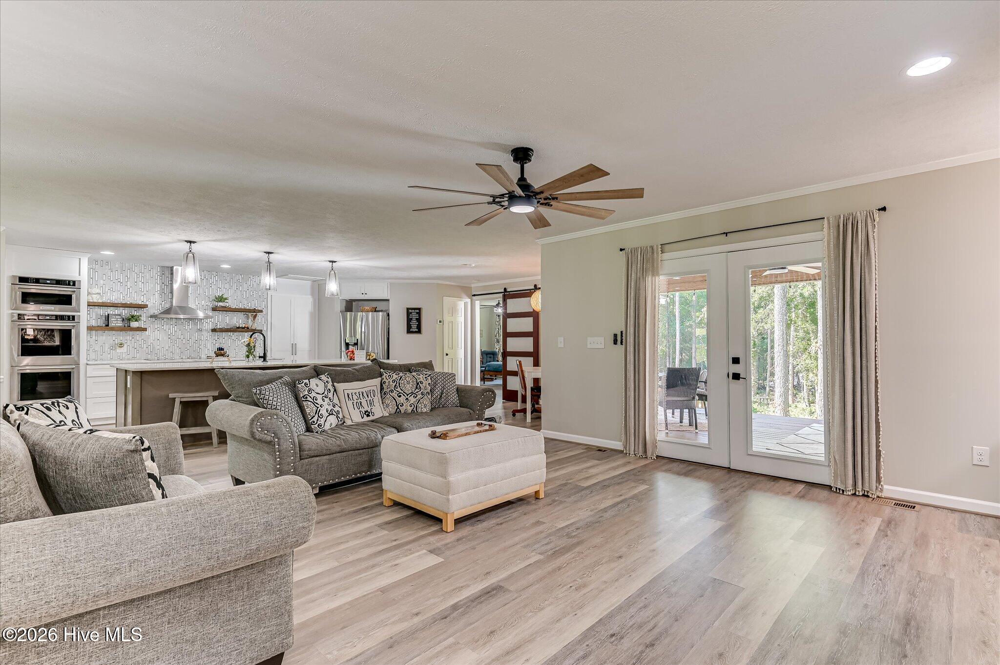 1006 Tamarack Drive Property Photo 14