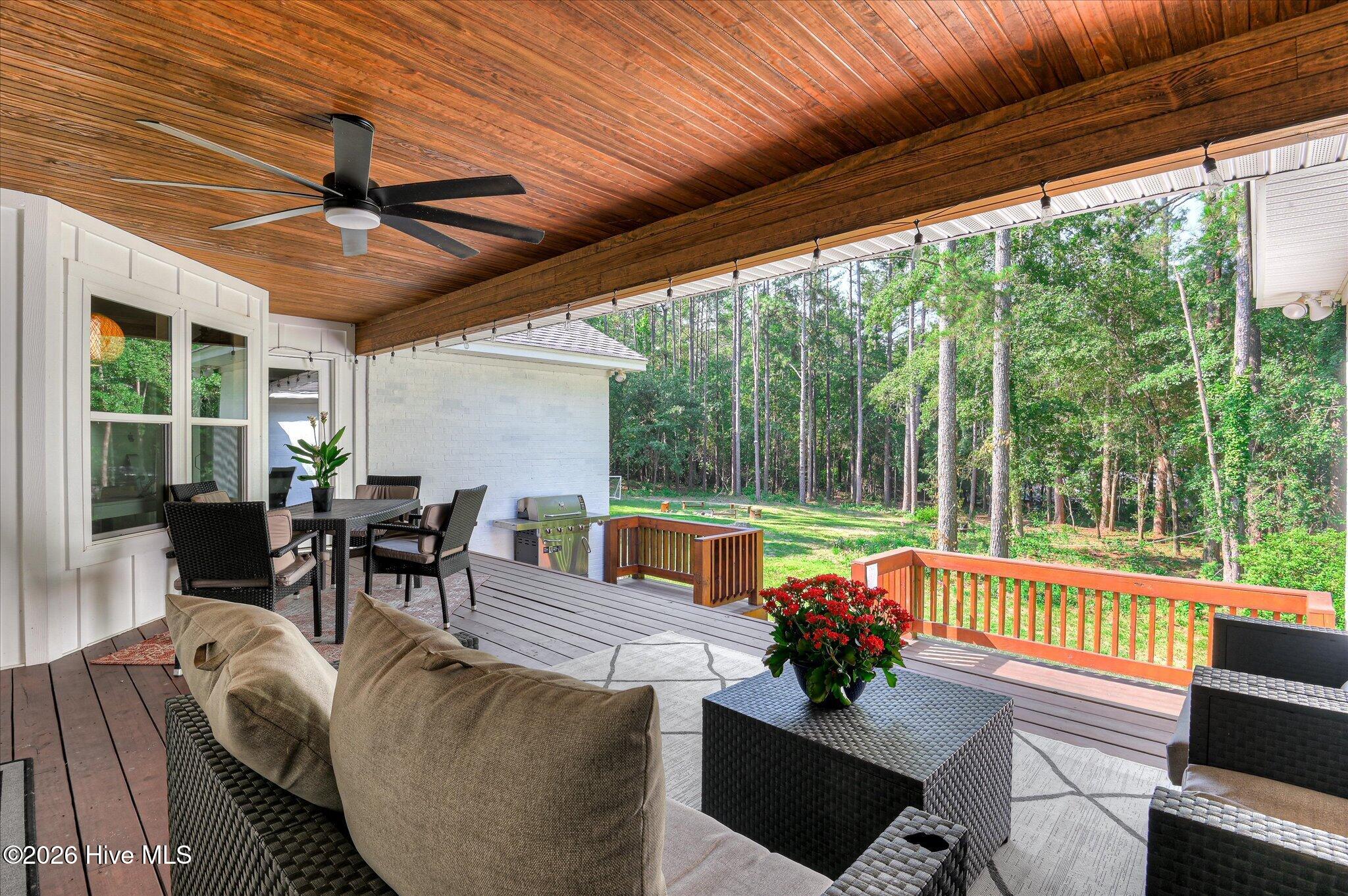 1006 Tamarack Drive Property Photo 49